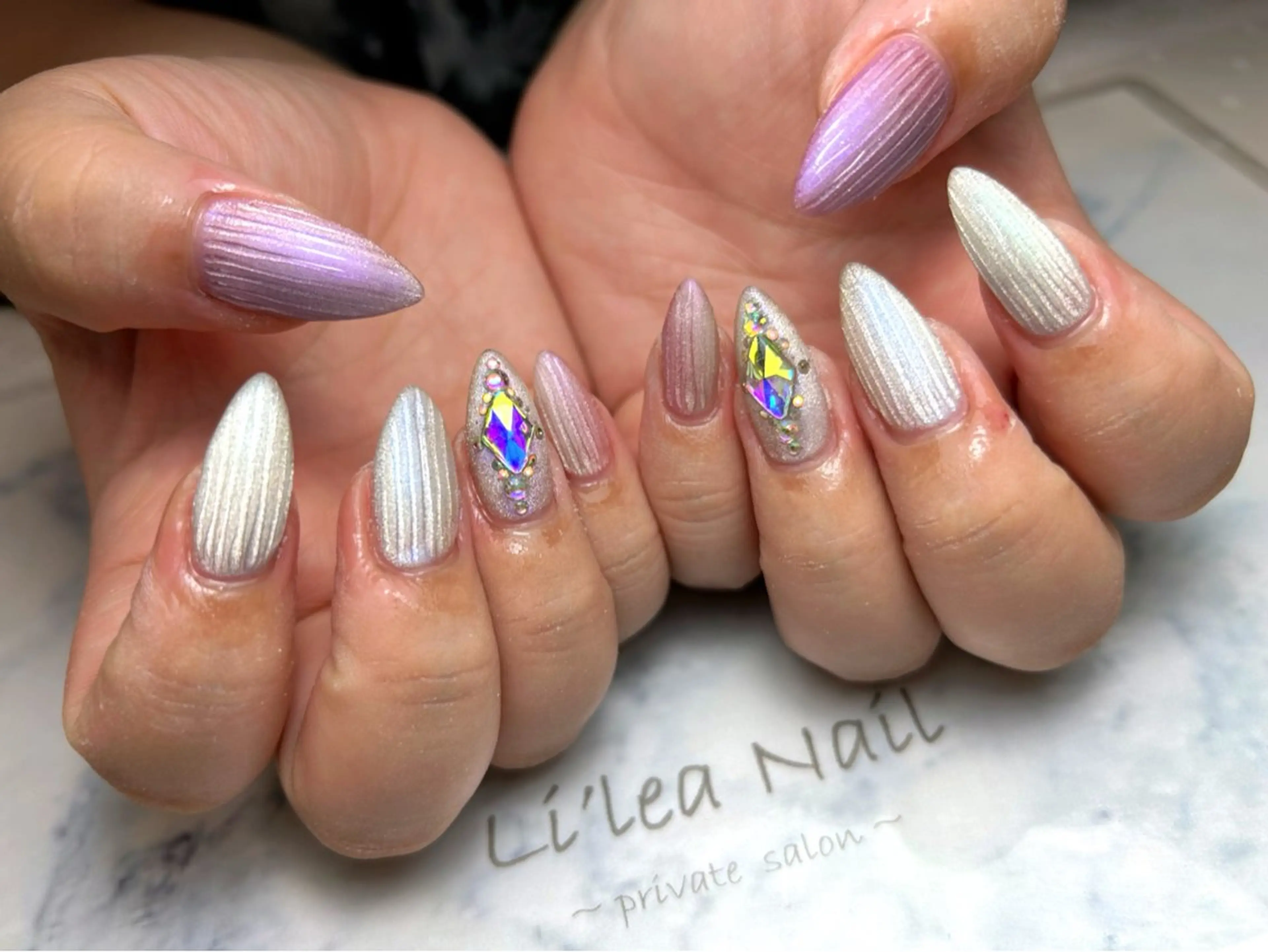 ネイル Li'leaNail AINAのネイルデザイン