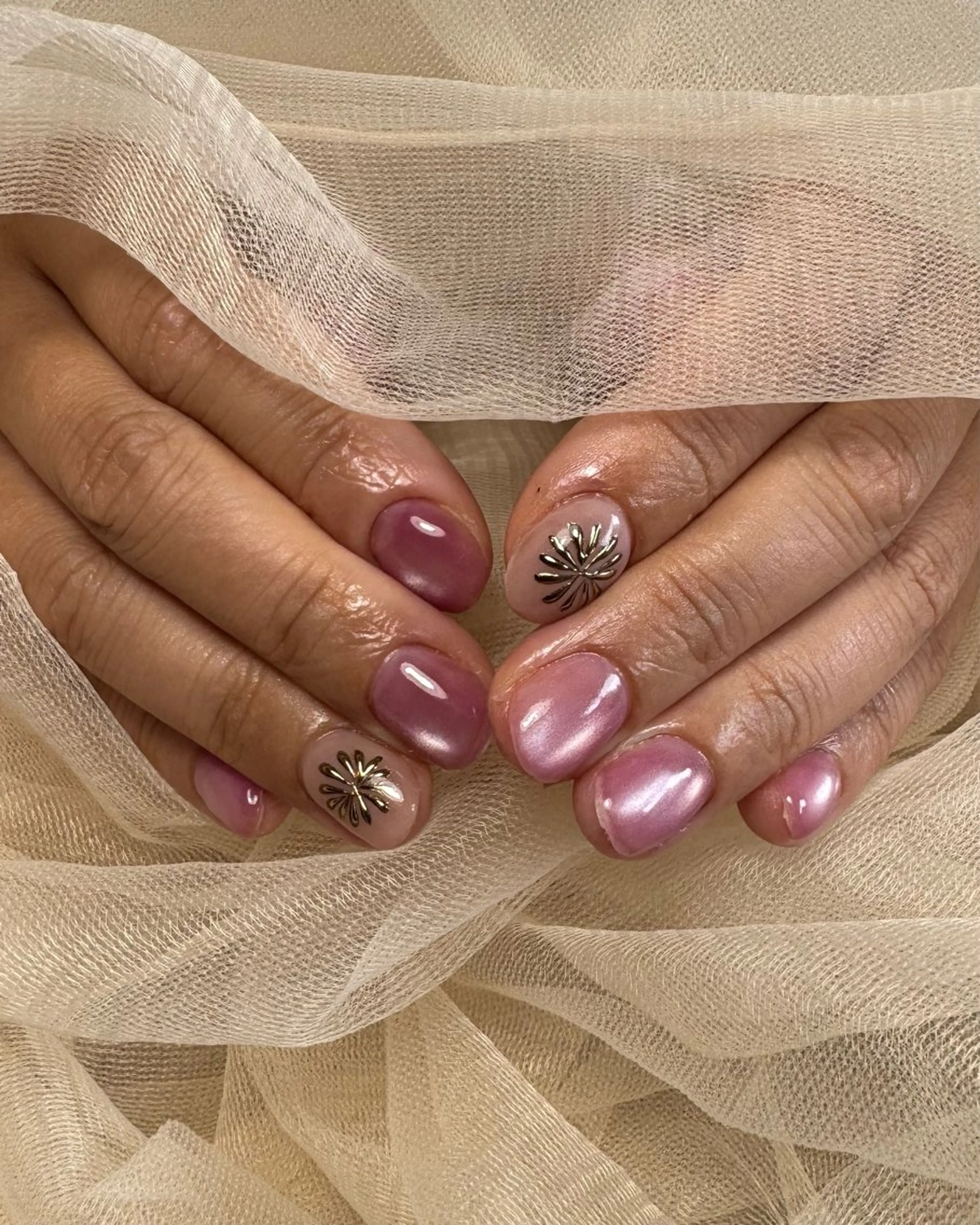 ネイル マグネットネイル ハンドネイル via nailのネイルデザイン