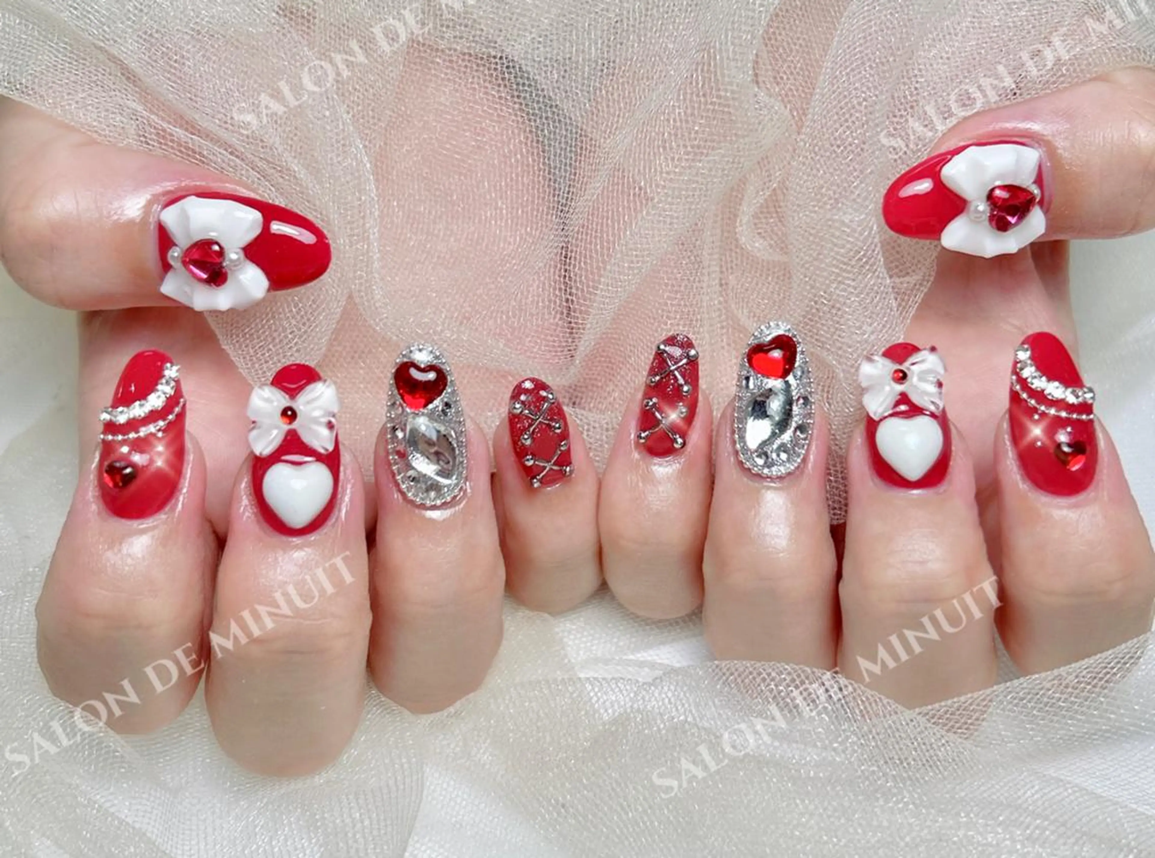 ネイル Salon de Minuit🦩のネイルデザイン