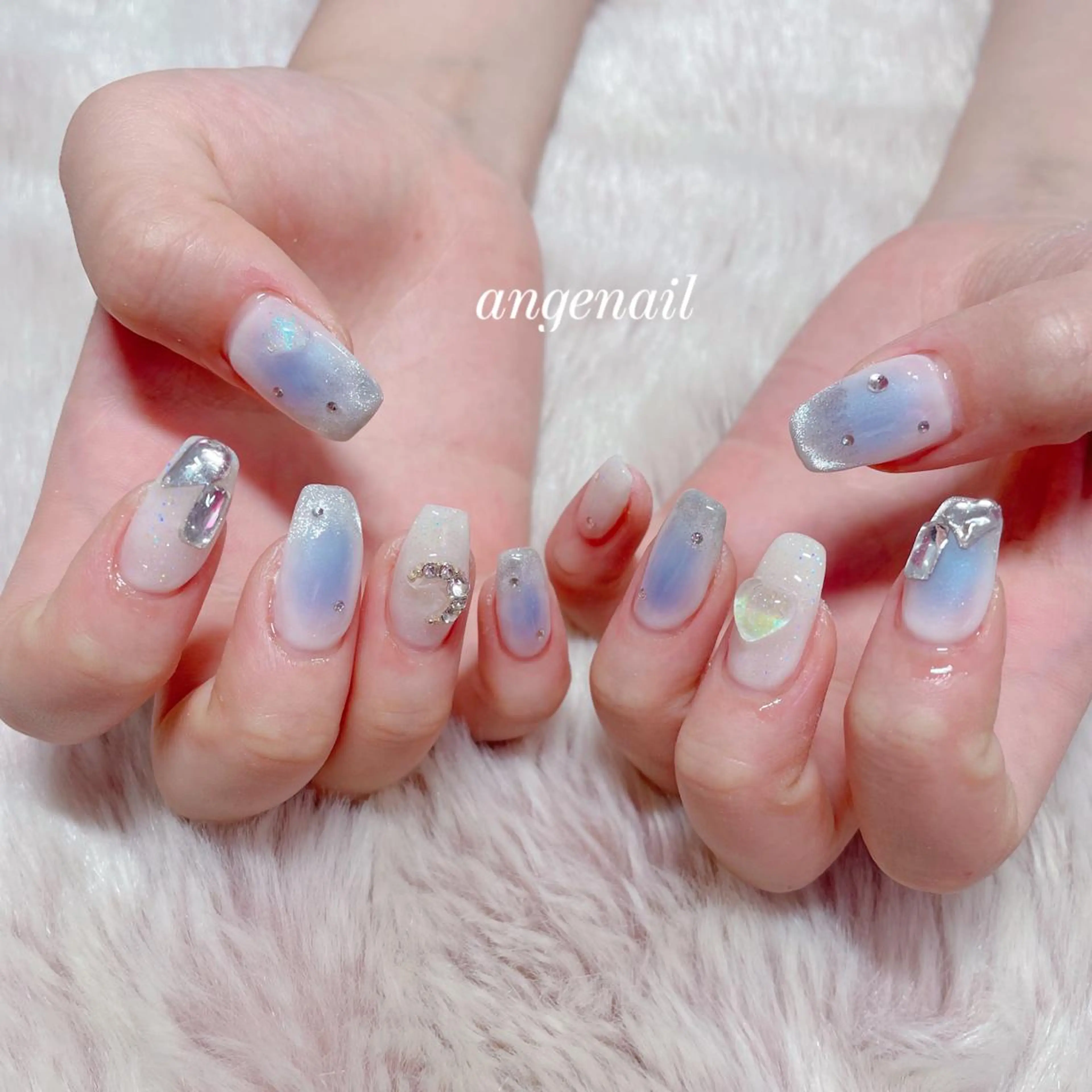 ネイル ハンドネイル オーナーネイリスト MAKIのネイルデザイン