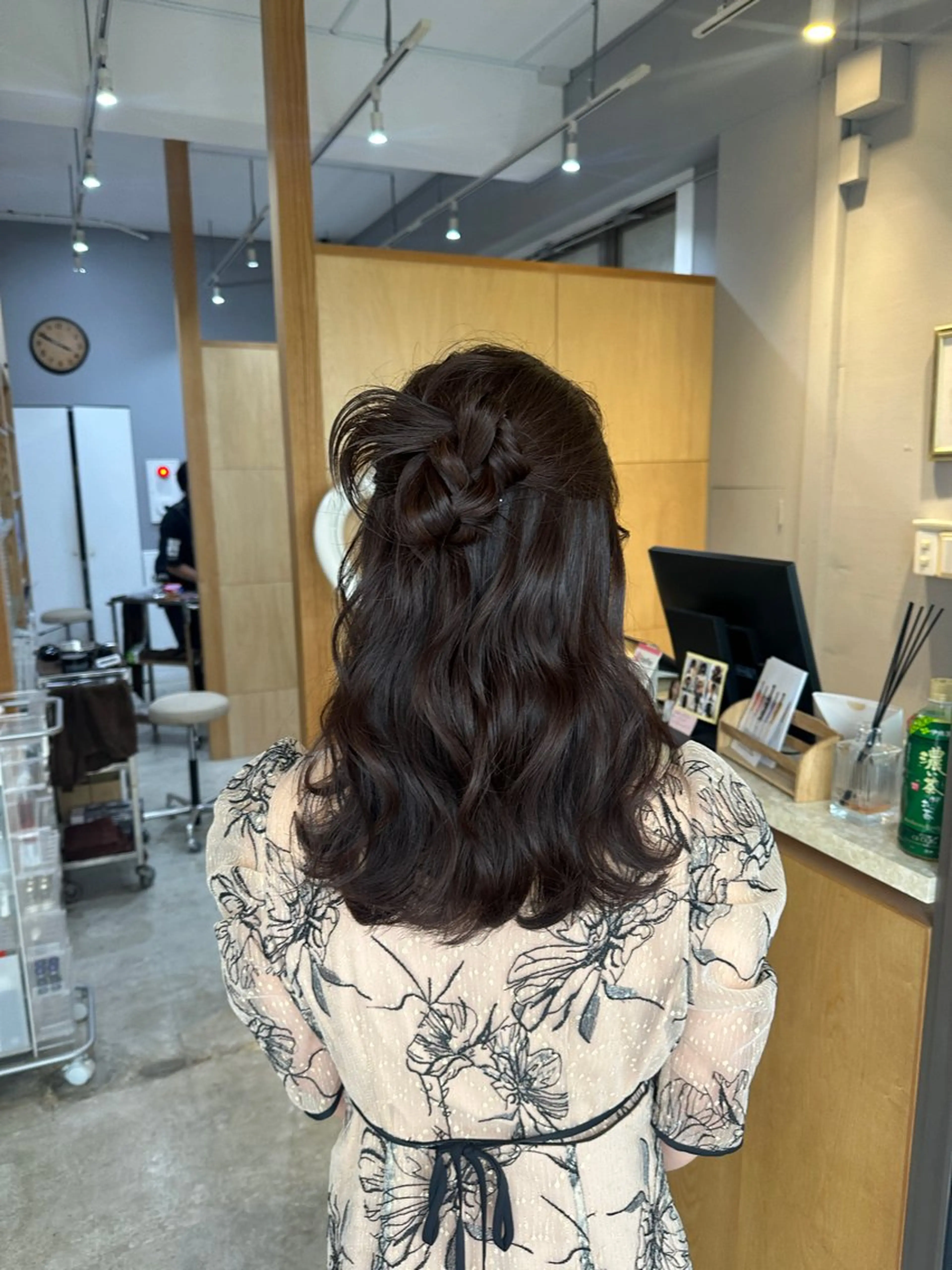 ミディアム ヘアセット miloc MOMOKAのヘアスタイル