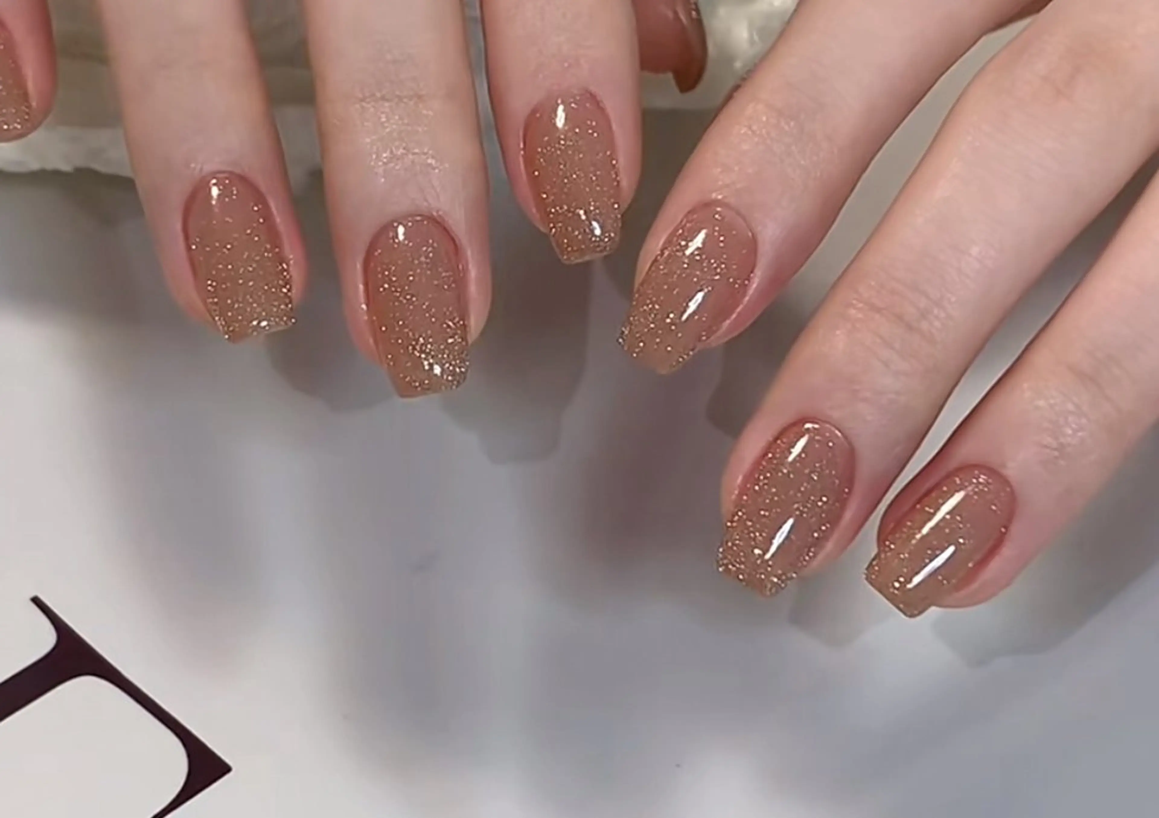 🩷1000色から選べる🩷ラメワンカラーの写真