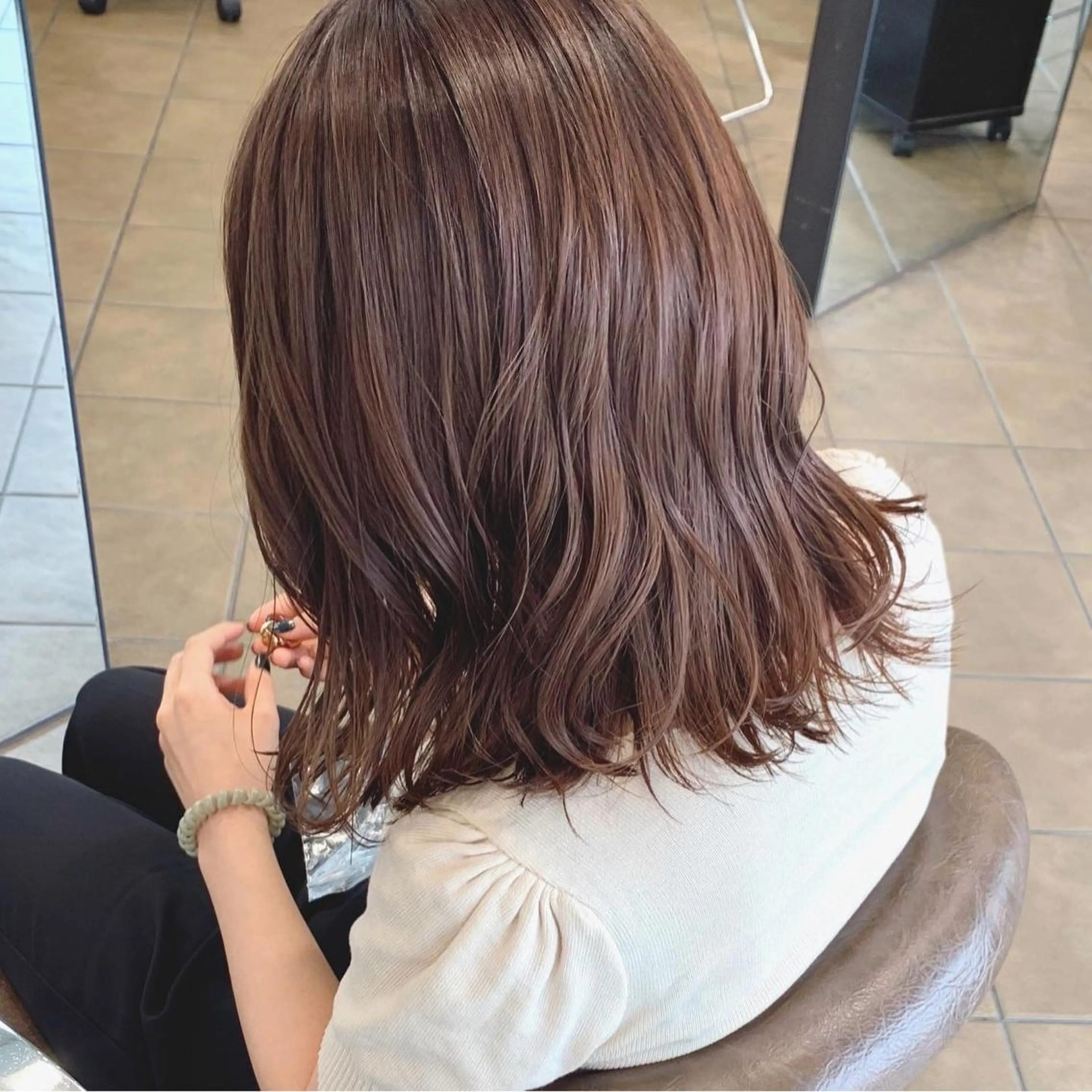 セミロング カラー ブラウンカラー モカブラウン カット ヘアカラー 明石遼/ベージュ / ピンクのヘアスタイル