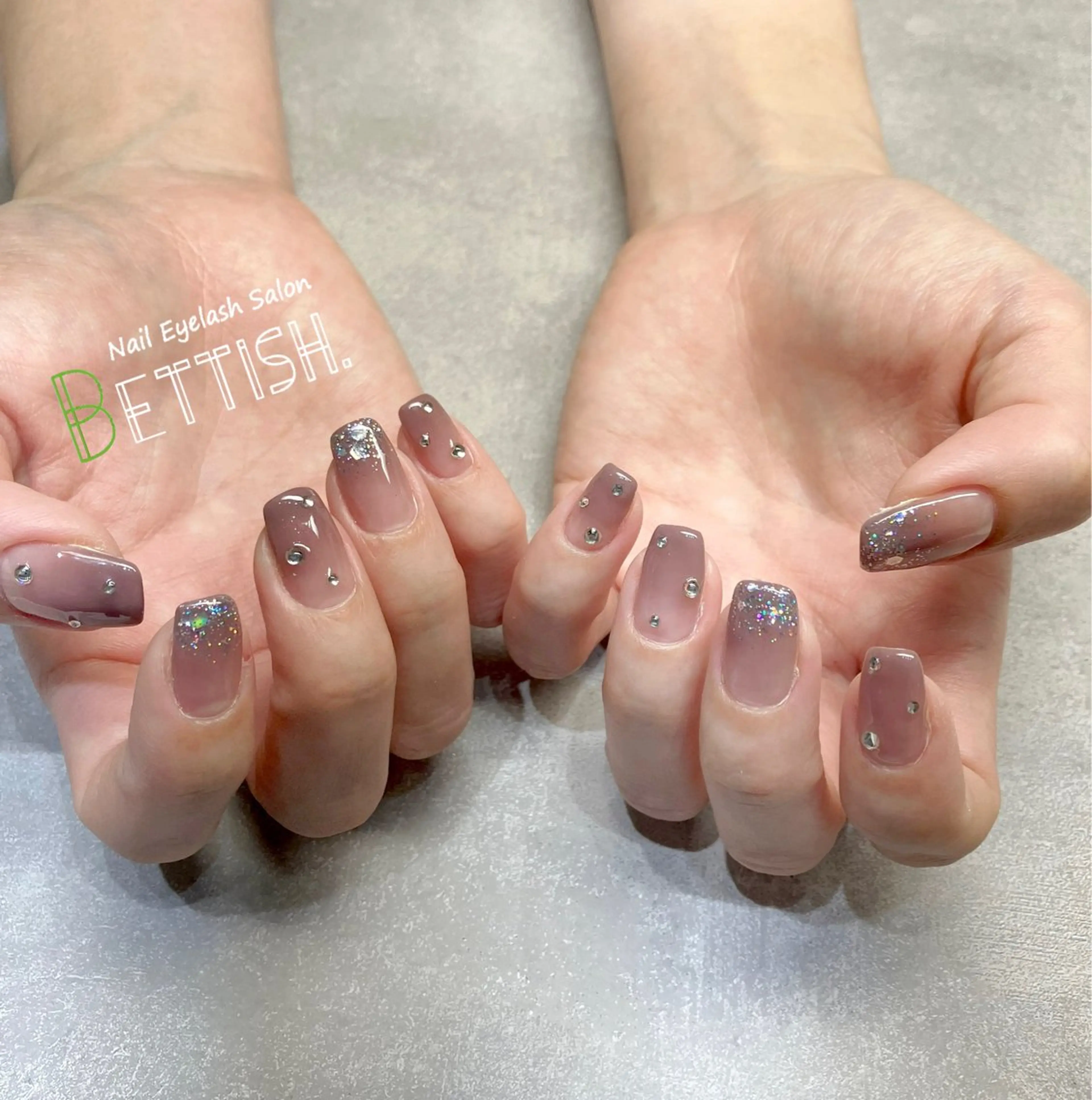 ネイル グラデーション ラメ(グリッター) ストーンネイル BETTISH. KUMIKO☺︎︎のネイルデザイン