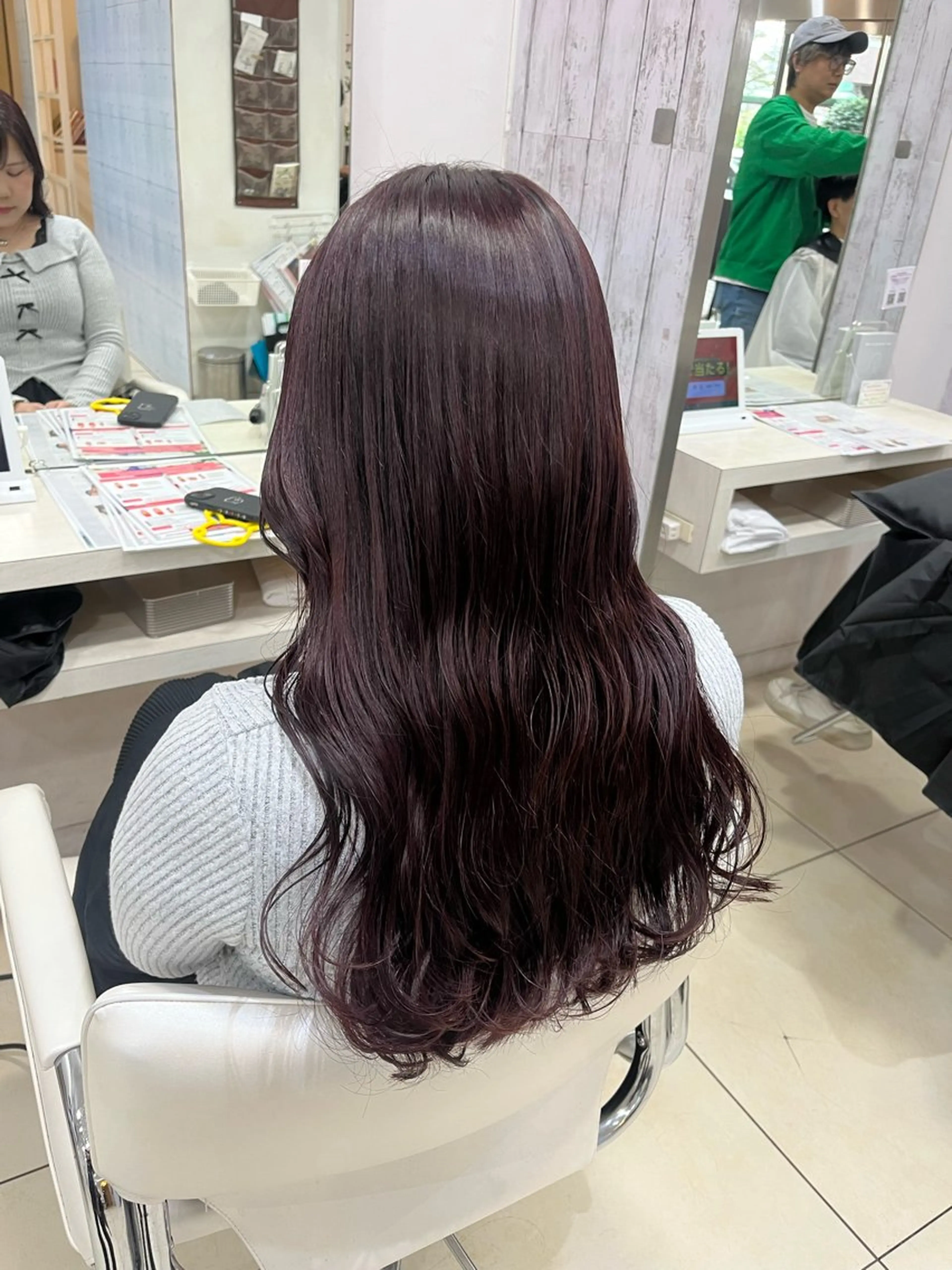 セミロング ヘアカラー トリートメント 【髪質改善カラー】 あむ·. ⟡ 🖤のヘアスタイル