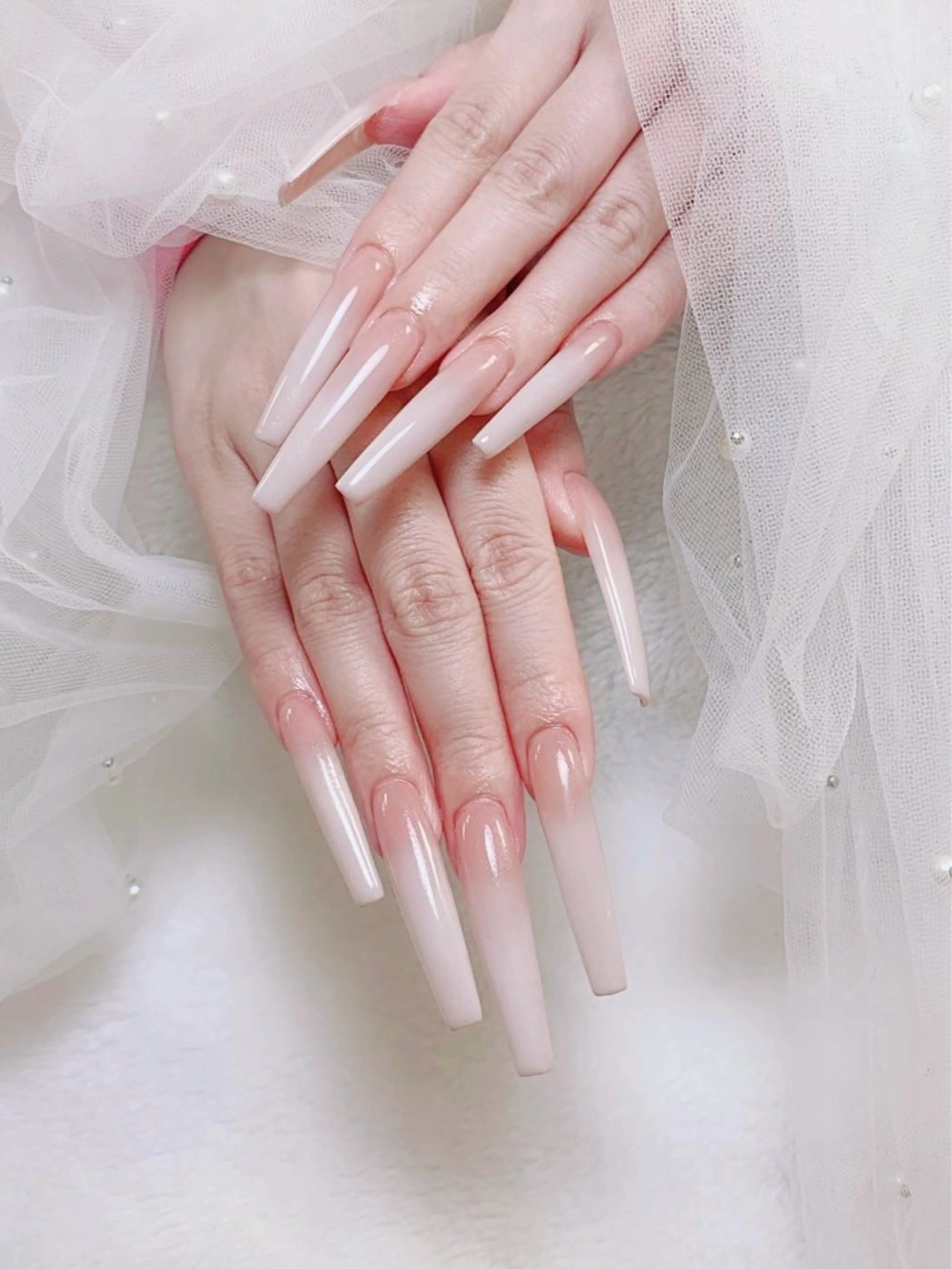 ネイル フレンチネイル ジェルネイル ハート 韓国ネイル マグネットネイル ハンドネイル ネイルサロン lotusのネイルデザイン