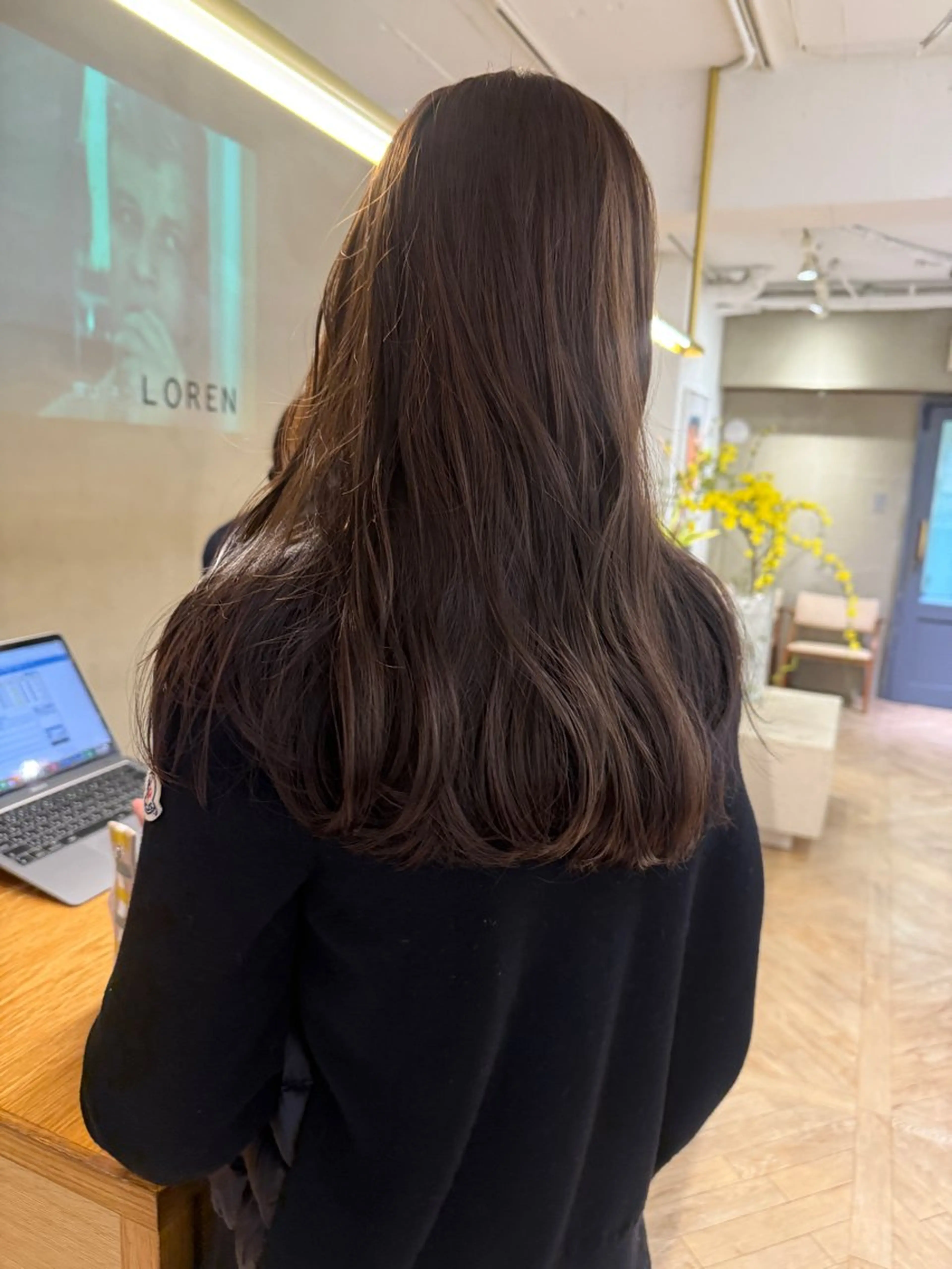 ロング 透明感🎀LOREN エリコ🌈のヘアスタイル