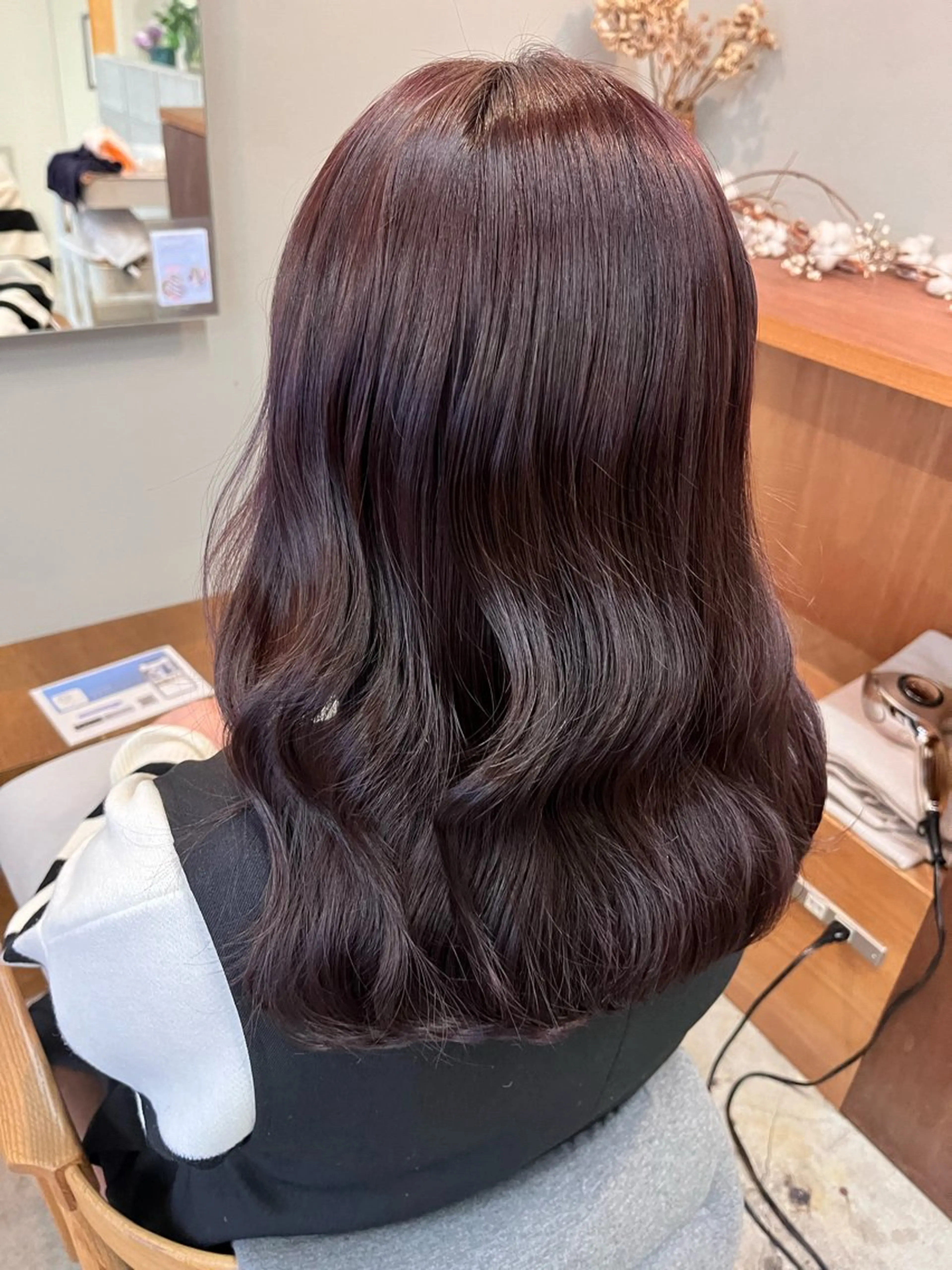 セミロング カラー ピンクカラー 暖色カラー／ ヘアセット🌛櫻井舞のヘアスタイル