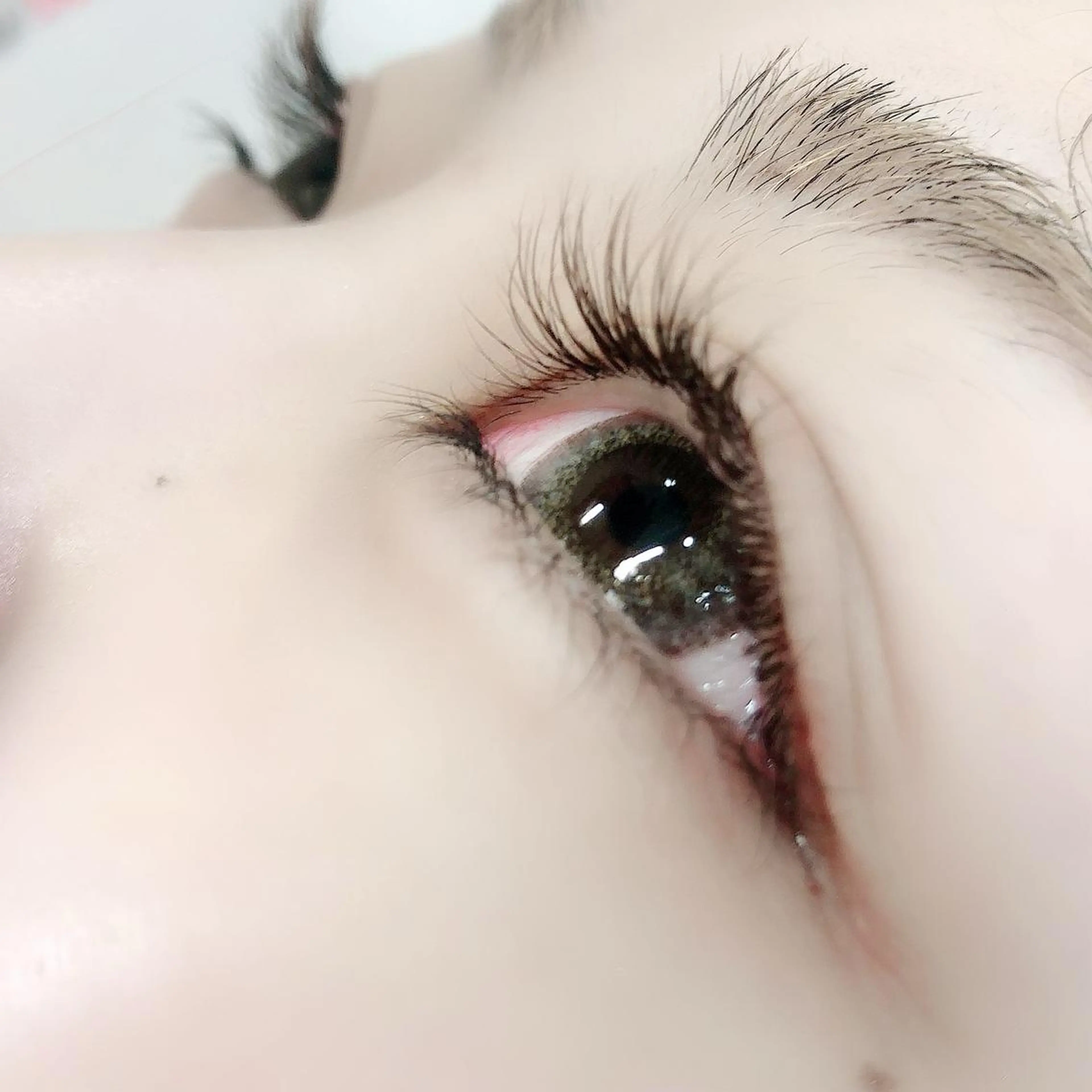 マツエク・マツパ カラーマツエク アップワードラッシュ MODEK's阿倍野 HONOKAのヘアスタイル