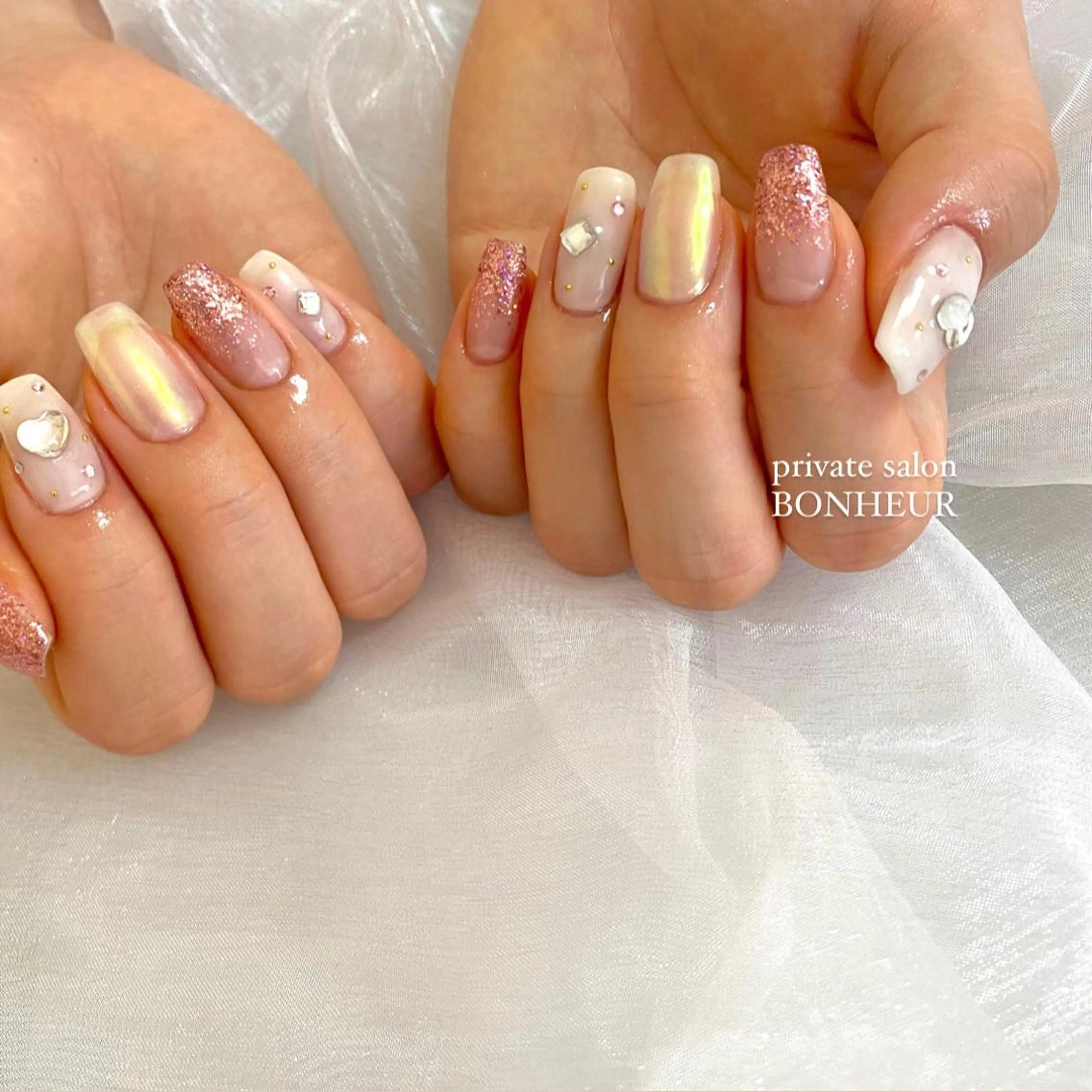 ネイル ハンドネイル BONHEUR Annaのネイルデザイン