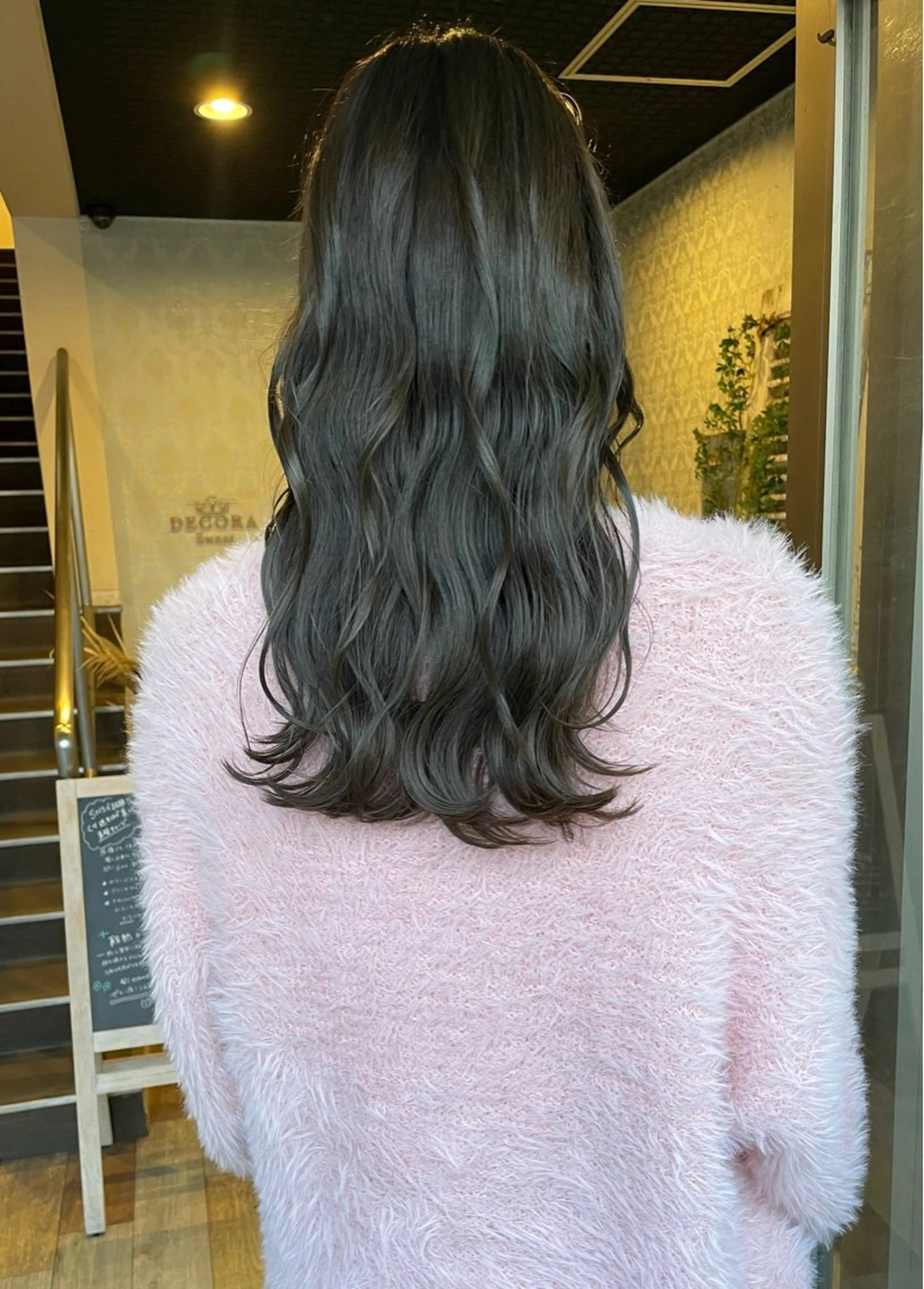 ロング カラー 大久保 詩月のヘアスタイル