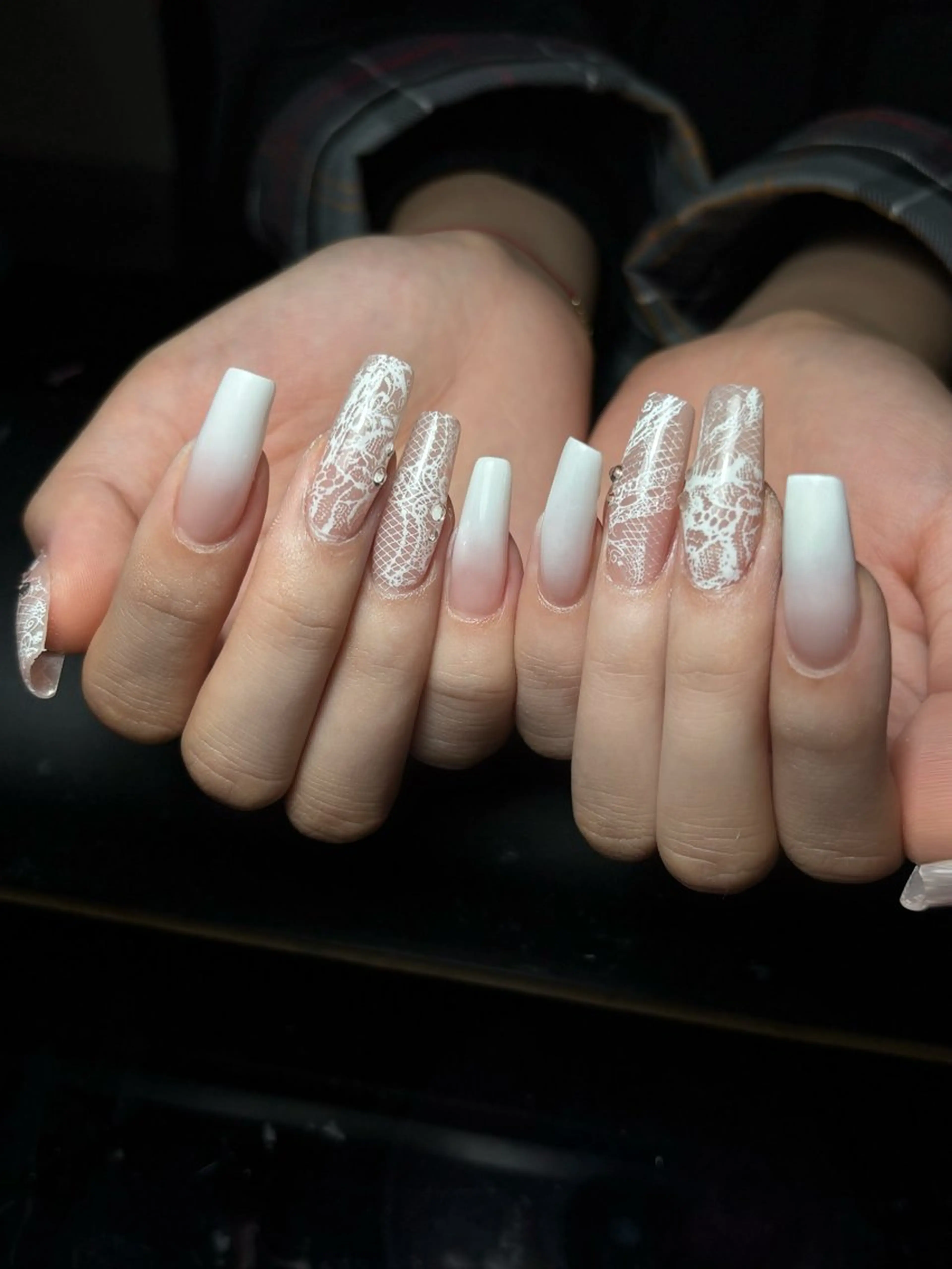 ネイル グラデーション 韓国ネイル レース ワンホンネイル ブライダルネイル モンナ CCのネイルデザイン