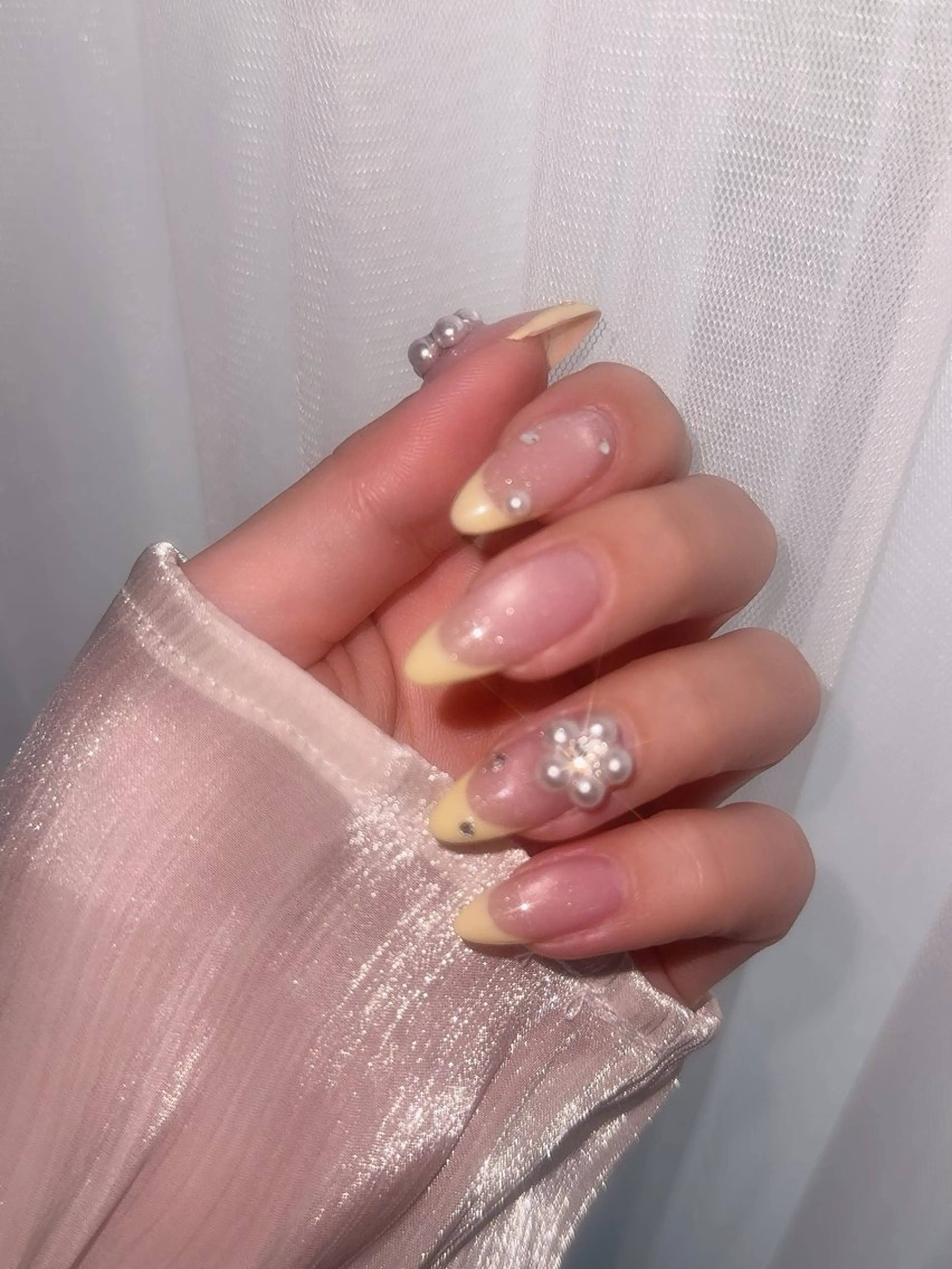 ネイル フラワーネイル フレンチネイル 黄色 自宅サロン 美蘭のネイルデザイン