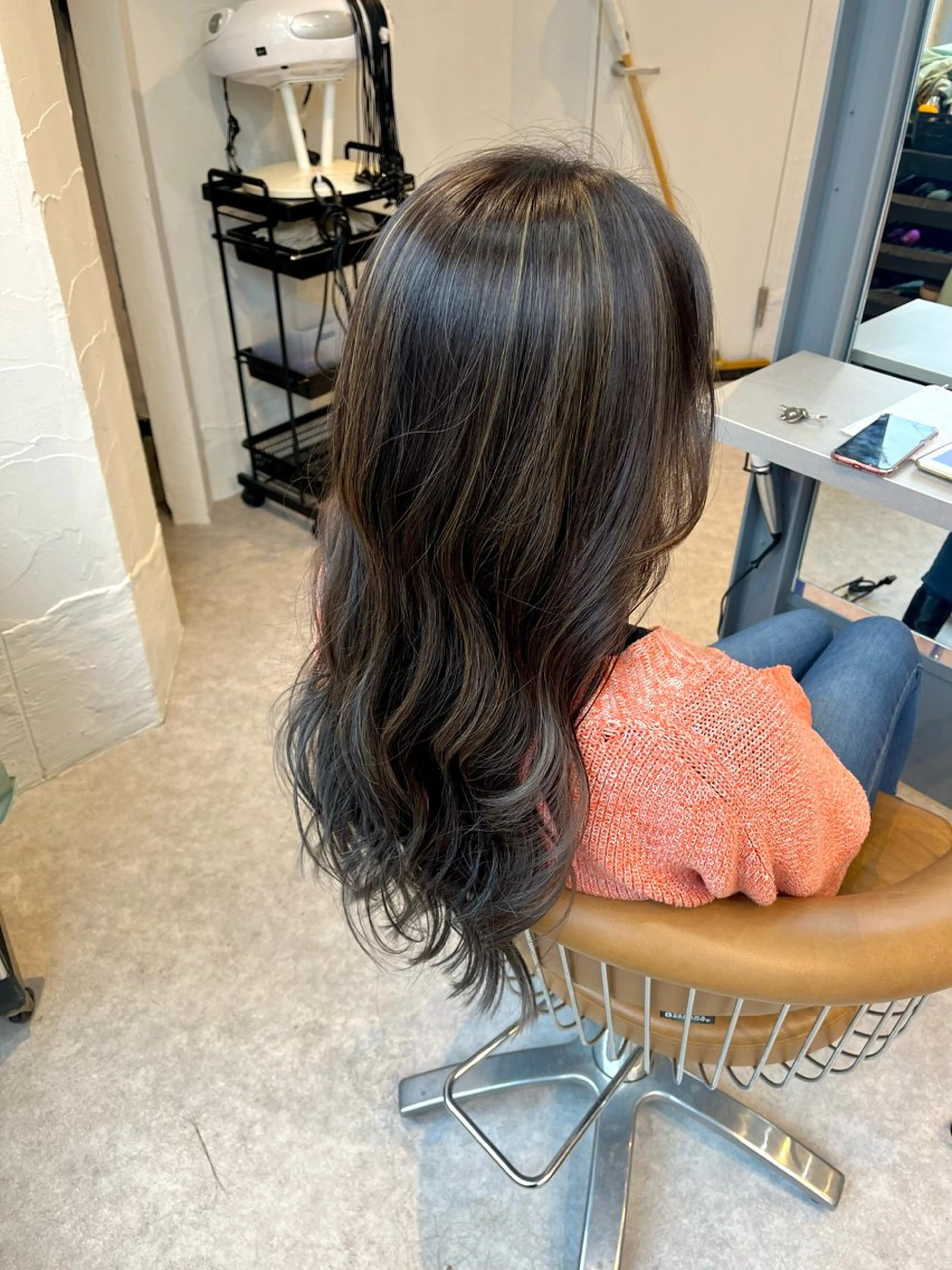 ロング カラー カット ヘアカラー トリートメント うしだ かおるのヘアスタイル