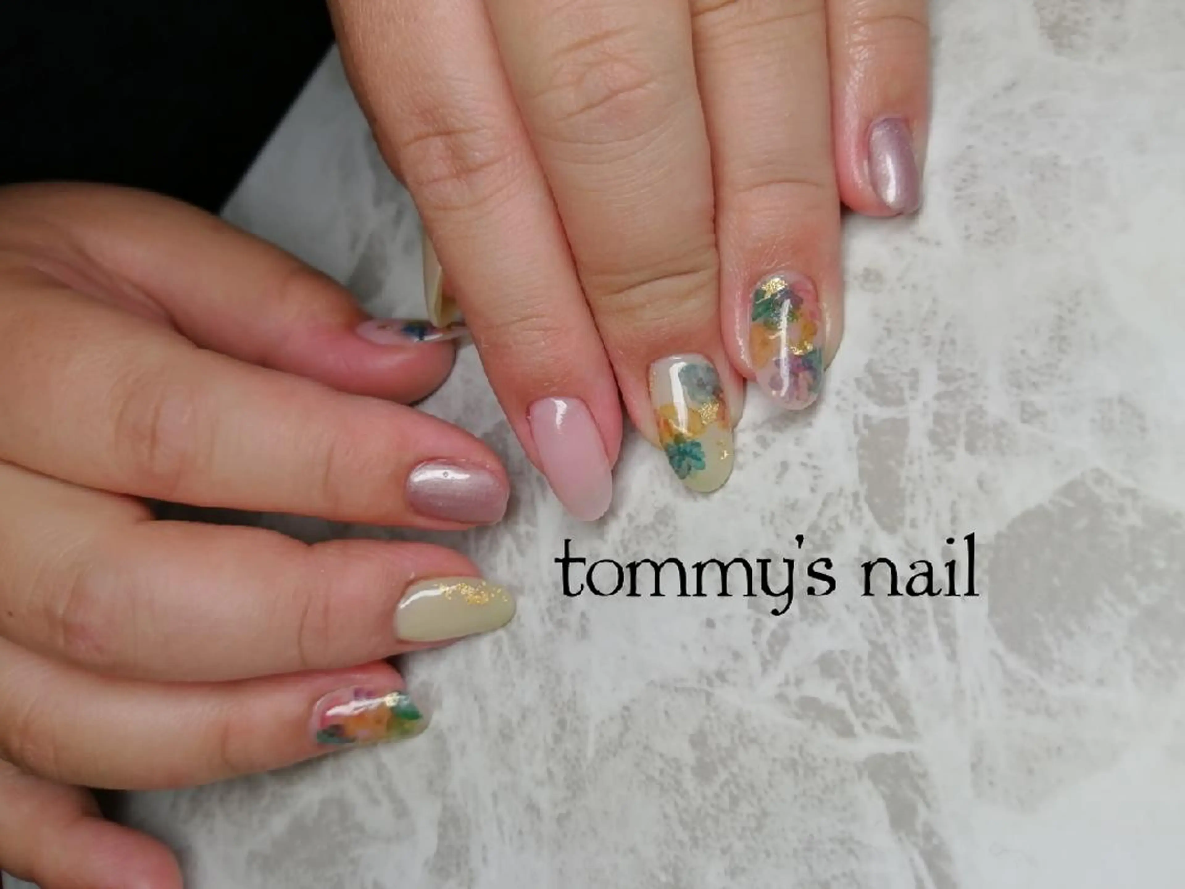 ネイル tommy's nail所属・福岡/若よもぎ蒸し 全身美容が叶うサロンのネイルデザイン