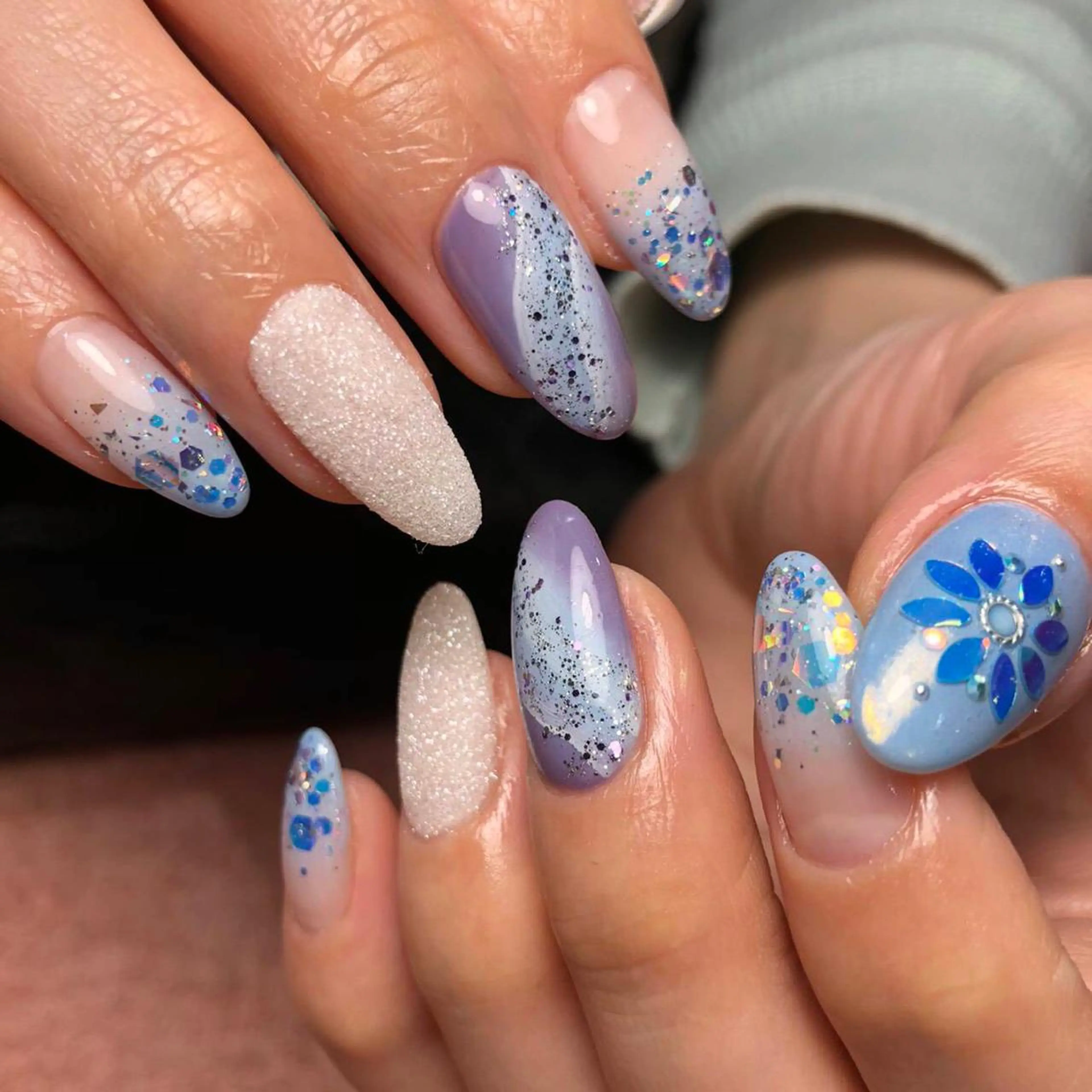 Mirei NAIL 金児のネイルデザイン