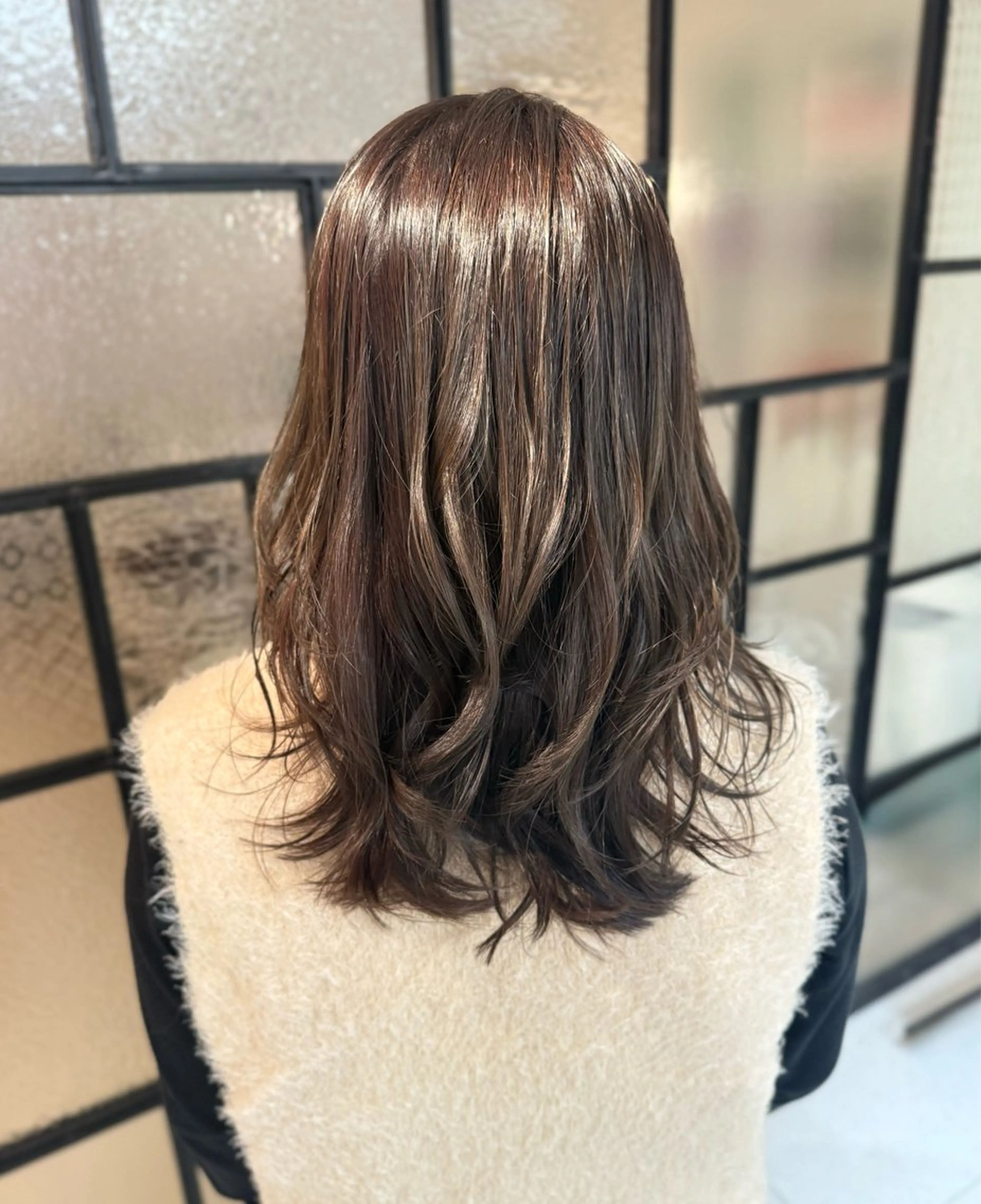 ミディアム カラー ヘアカラー 安永 涼のヘアスタイル