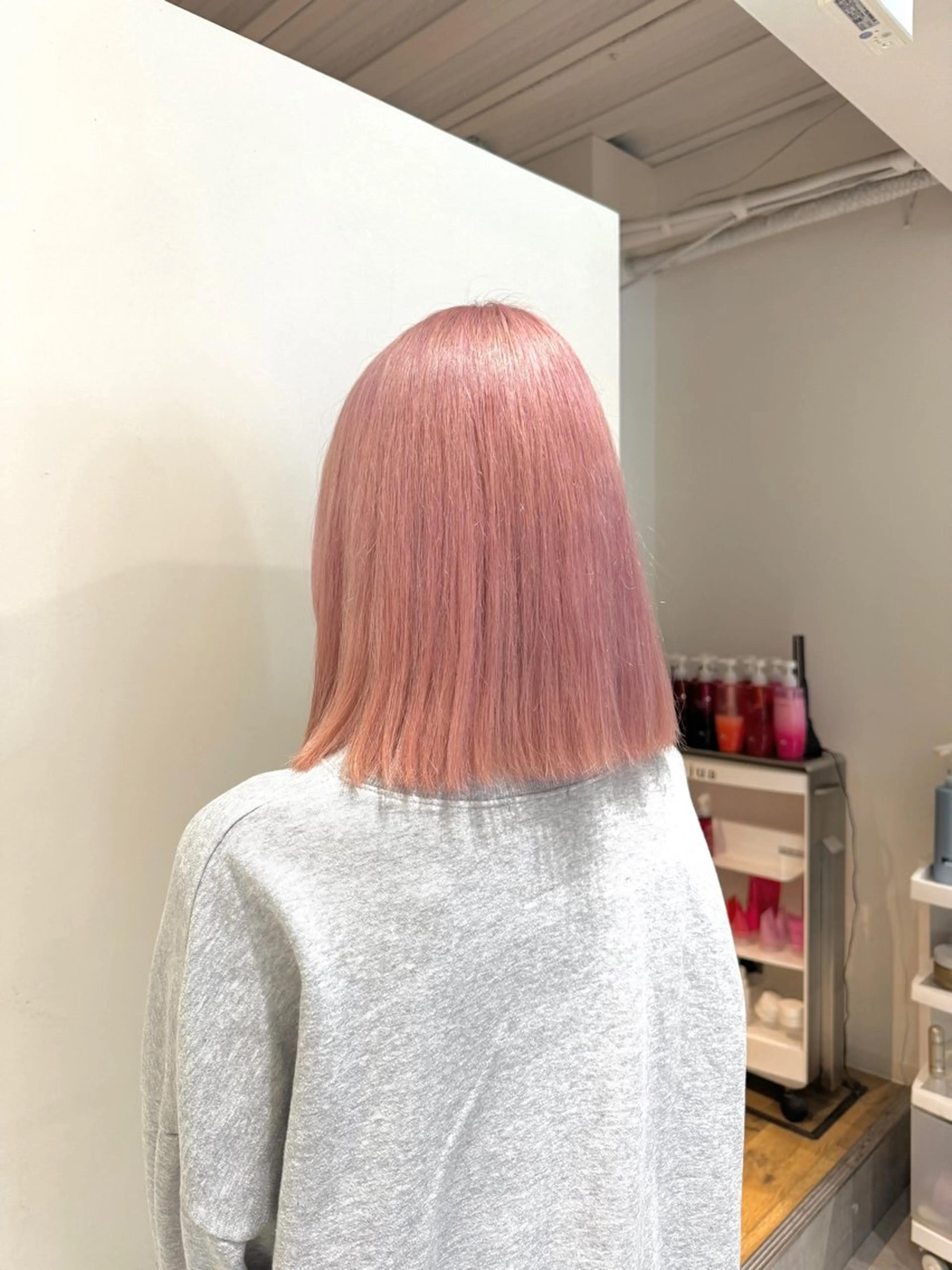 ショート カラー ピンクカラー fuka/梅田/ ミルクティーベージュのヘアスタイル