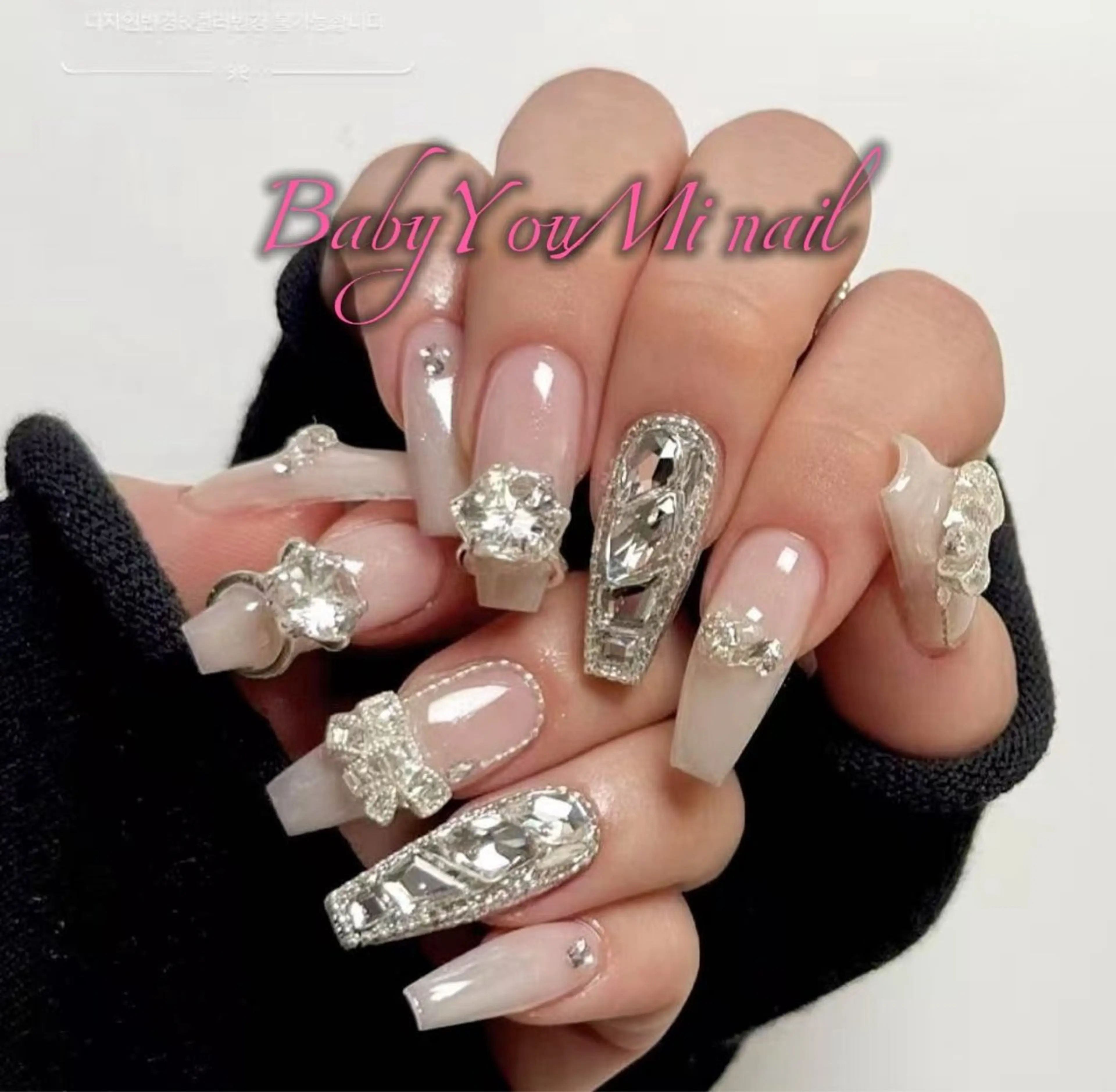 ネイル オーロラネイル フラワーネイル フットネイル フレンチネイル ジェルネイル ハンドネイル BabyYouMi nailのネイルデザイン