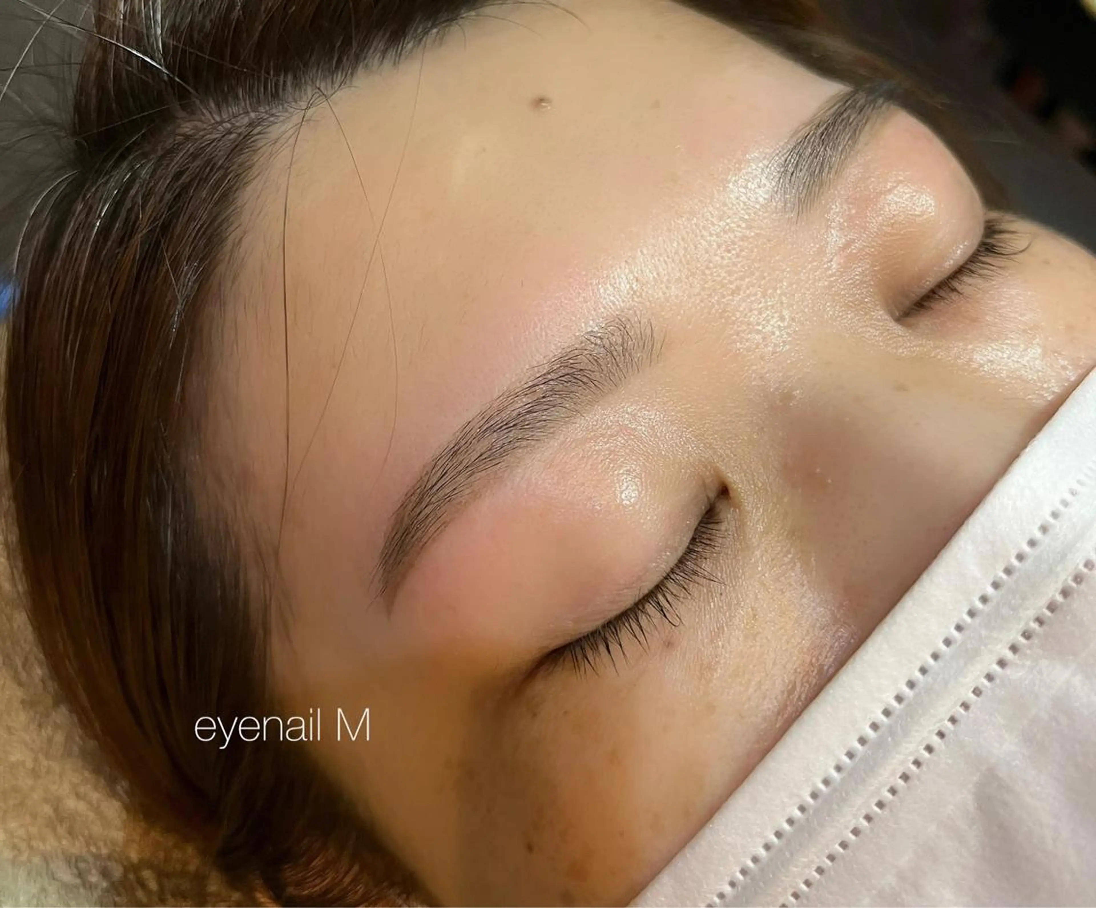 アイブロウ 《eyenail M 》tsubakiの眉毛・アイブロウイメージ