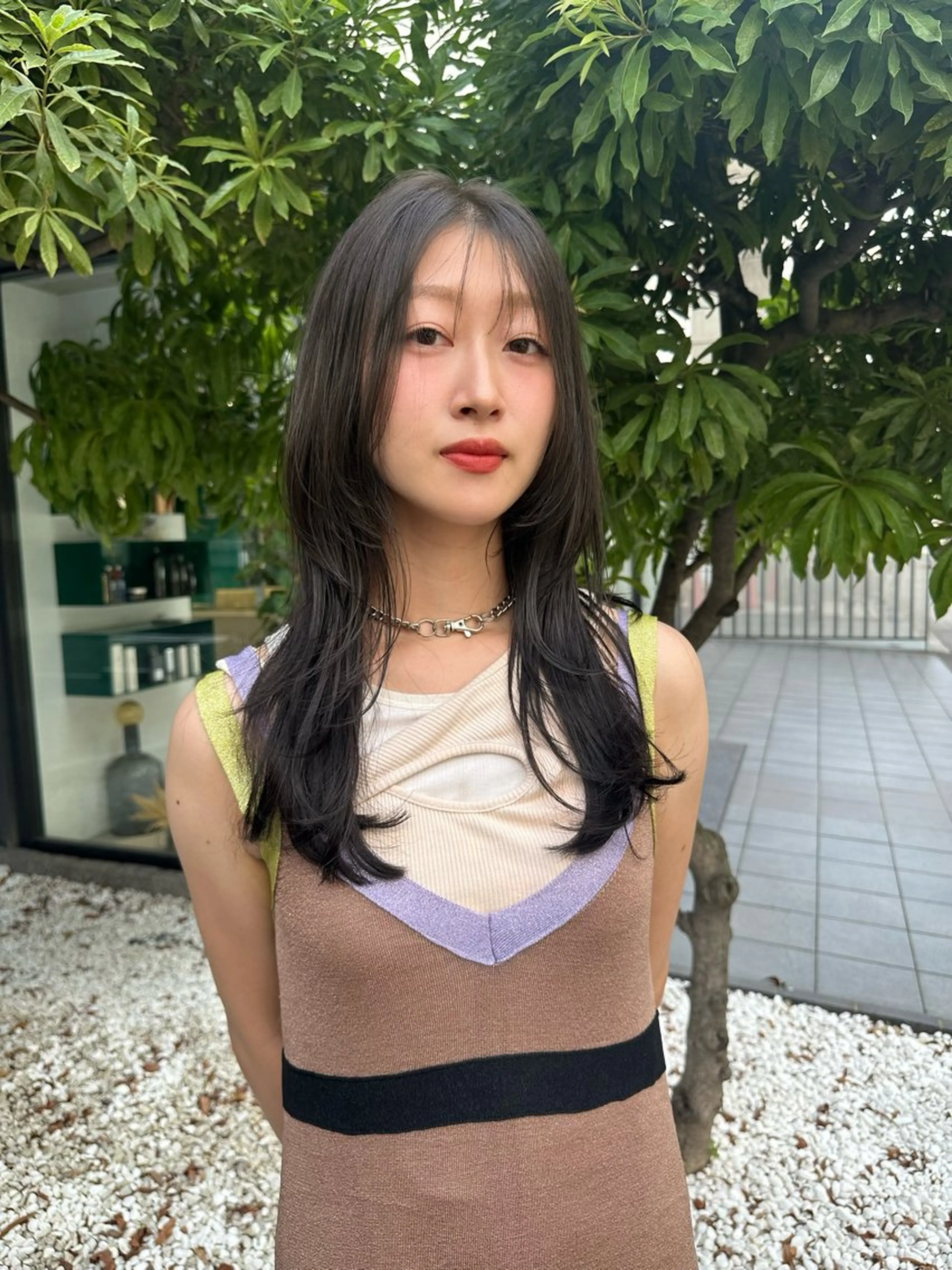 ロング カラー グレージュ オリーブグレージュ オリーブグレー レイヤーカット M所属・ハイトーン/透け感 カラー🎀真香のヘアスタイル