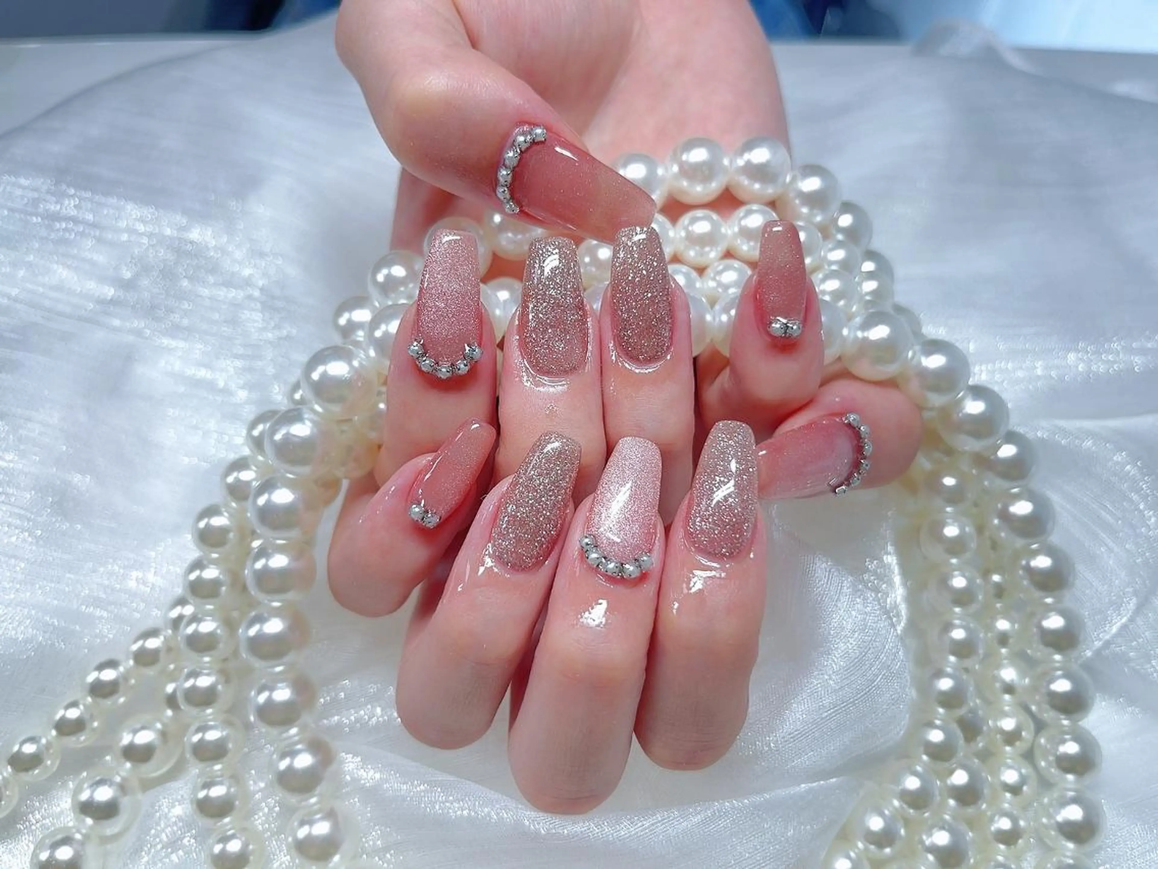 ネイル フレンチネイル キラキラネイル シンプルネイル 夏ネイル ハンドネイル Lucky nail salonのネイルデザイン