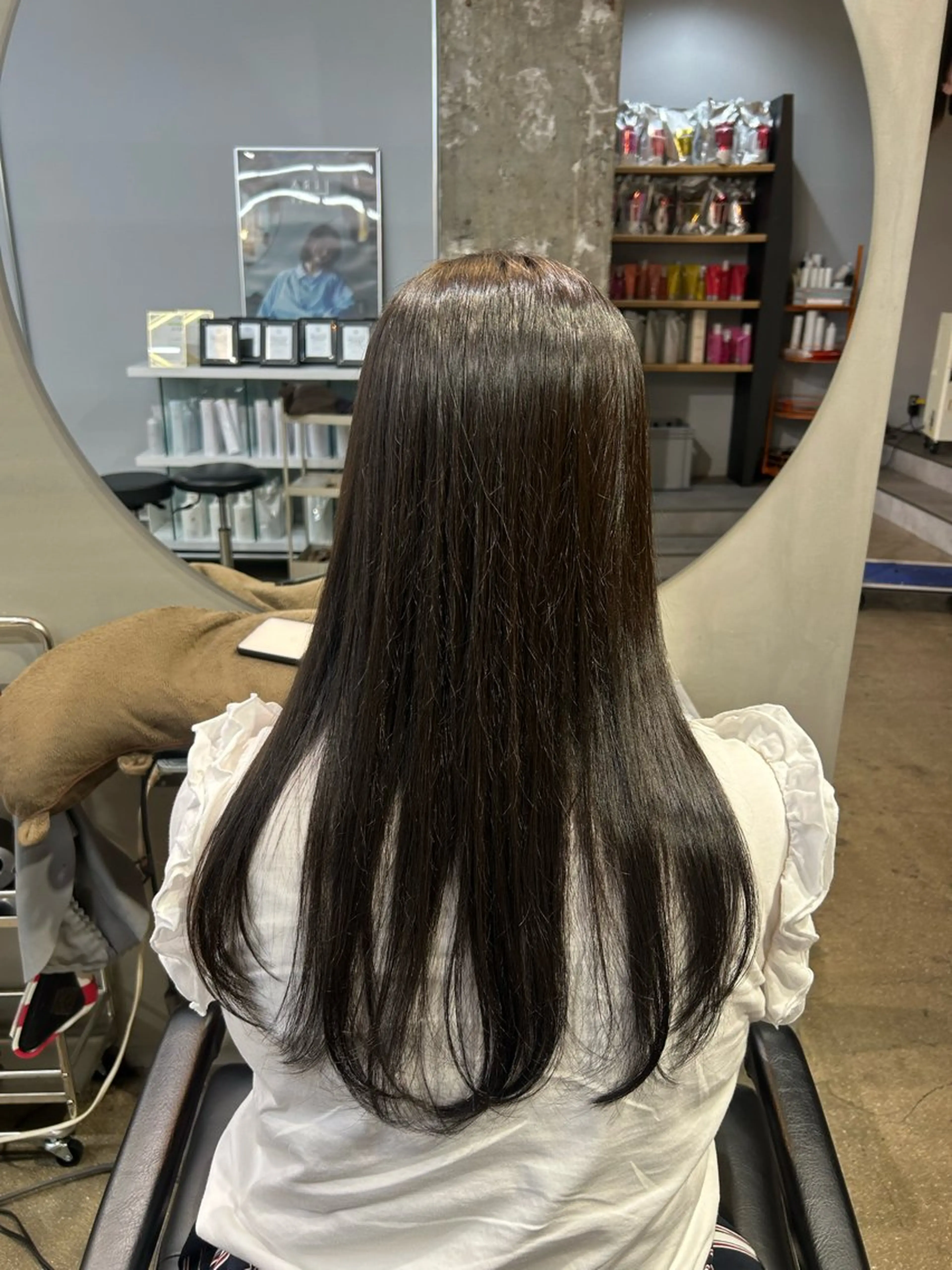 セミロング サワムラ ソナタのヘアスタイル