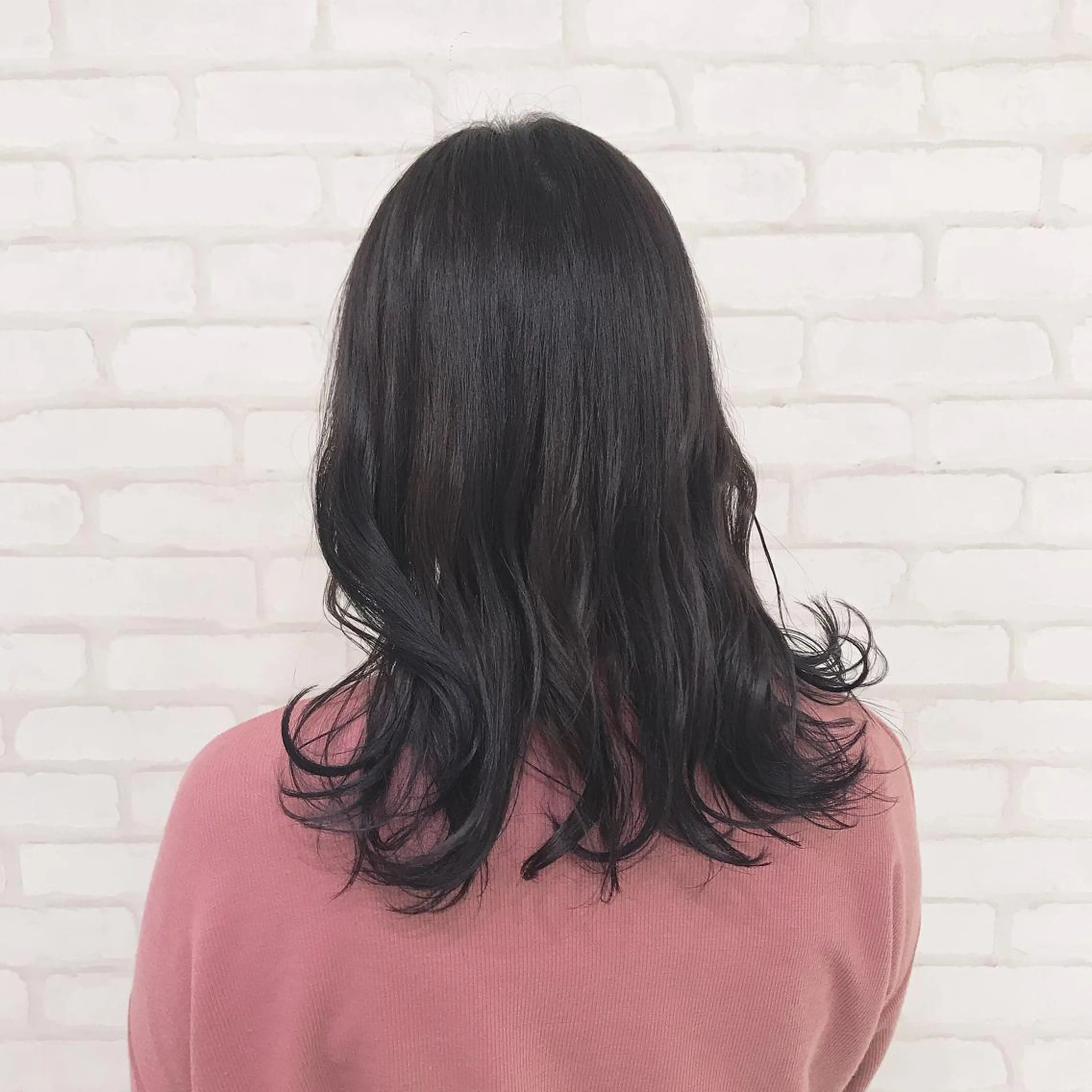 ミディアム カラー abilita AZUSAのヘアスタイル