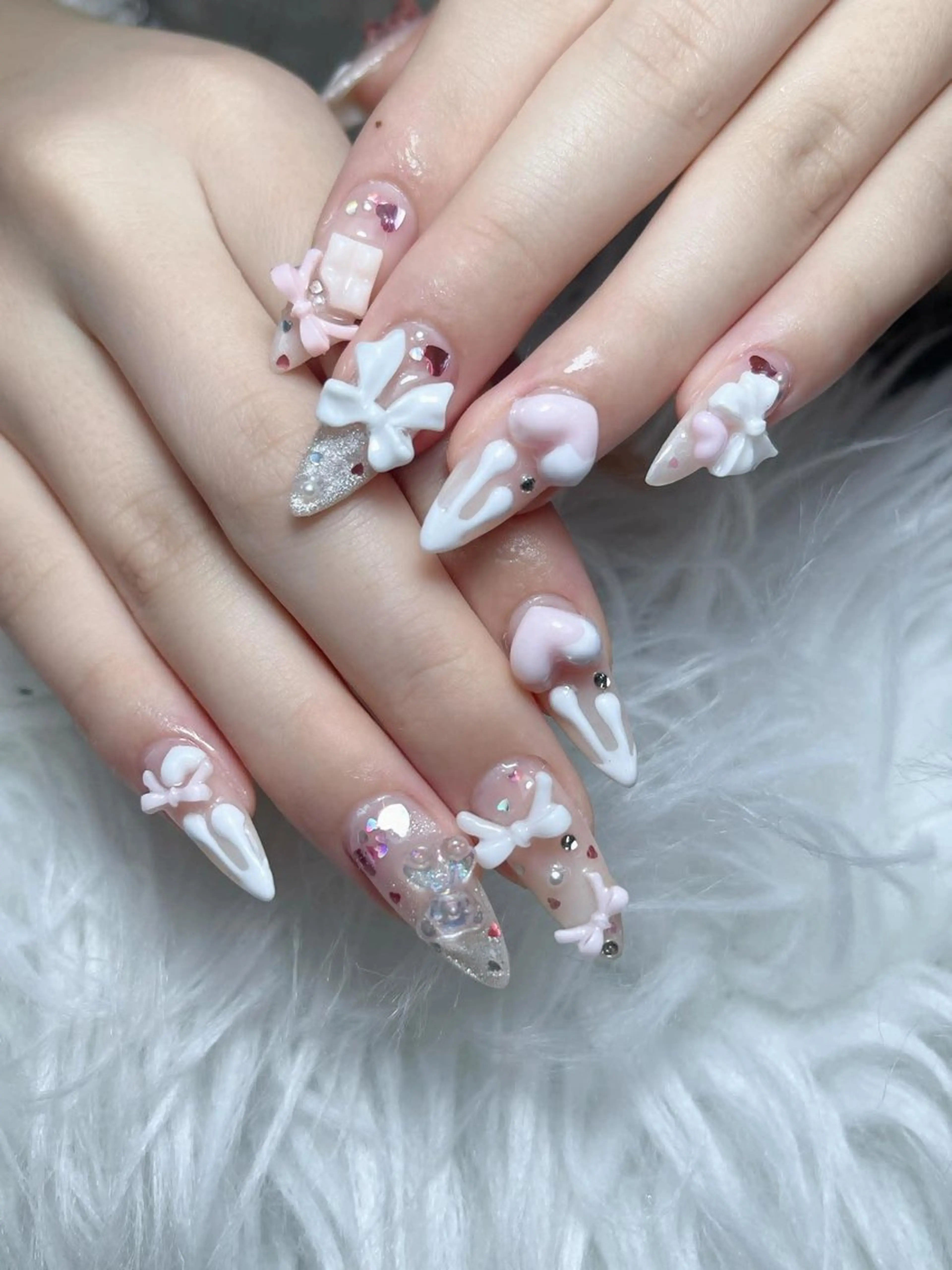 ネイル オーロラネイル チークネイル フットネイル フレンチネイル 韓国ネイル ハンドネイル Lumi Nailのネイルデザイン