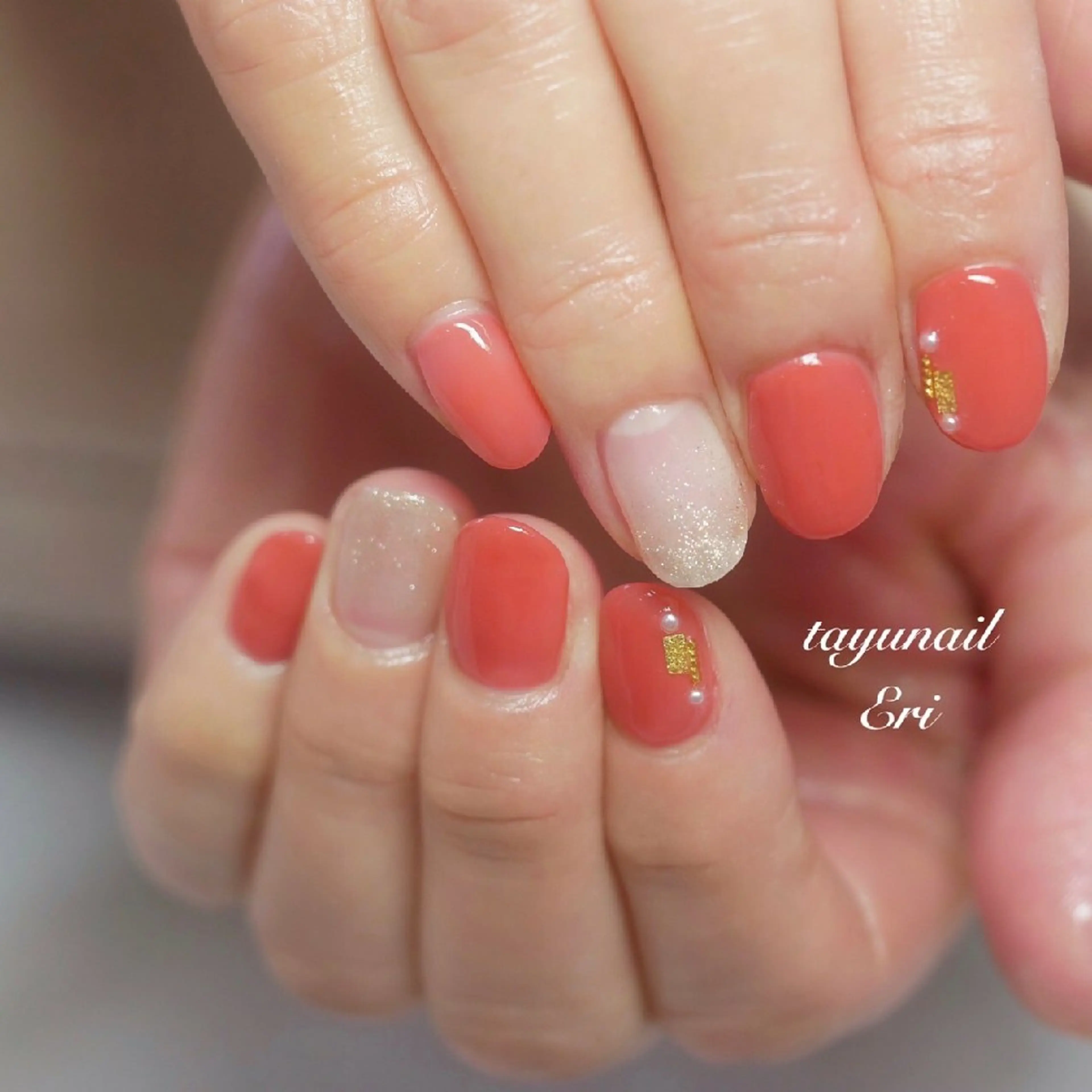 ネイル ジェルネイル ゴールド キラキラネイル ラメ(グリッター) パラジェル ネイルサロン・ネイルスクール たゆnail所属・ネイルサロン 【たゆnail】のネイルデザイン