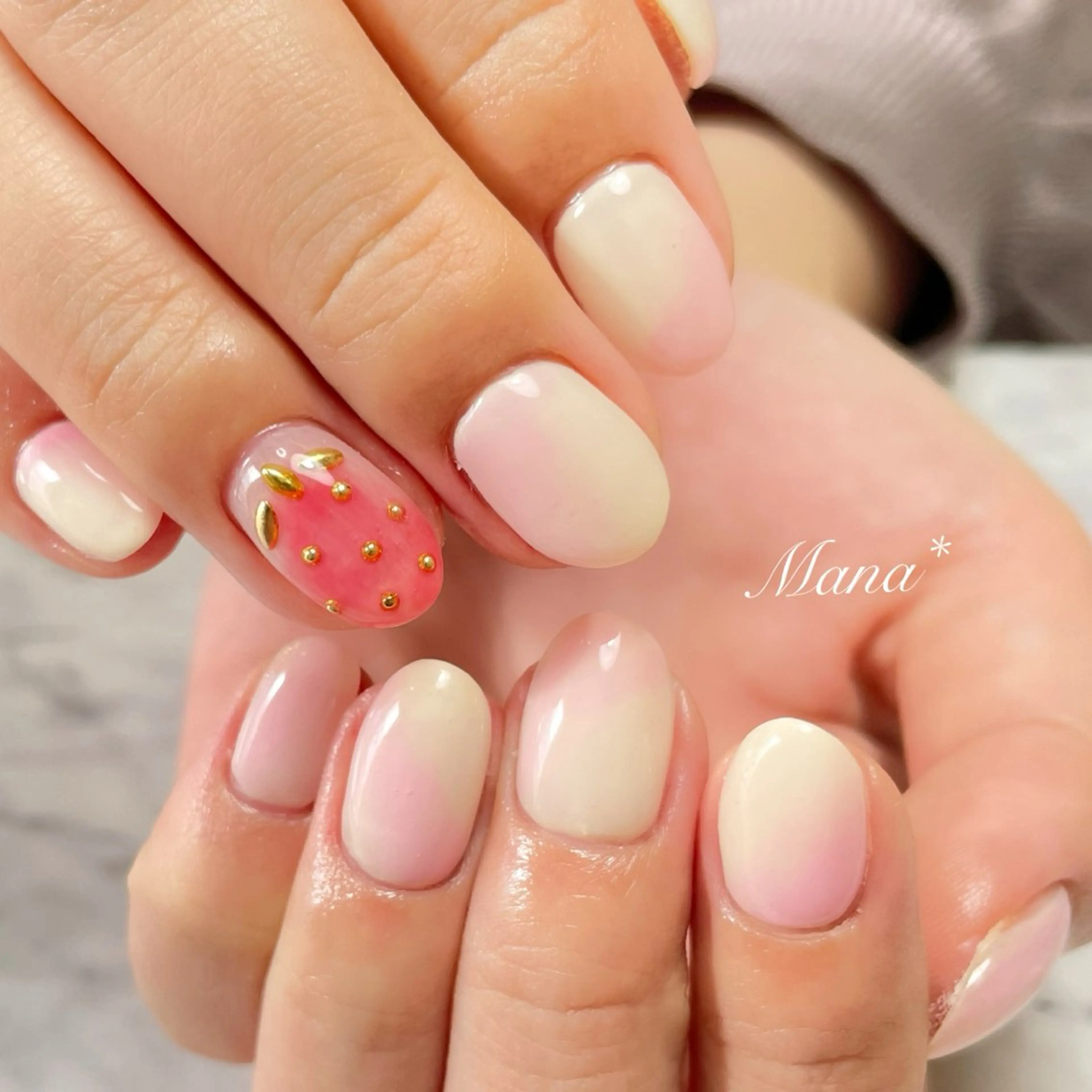 ショート 塚田 由香里のネイルデザイン