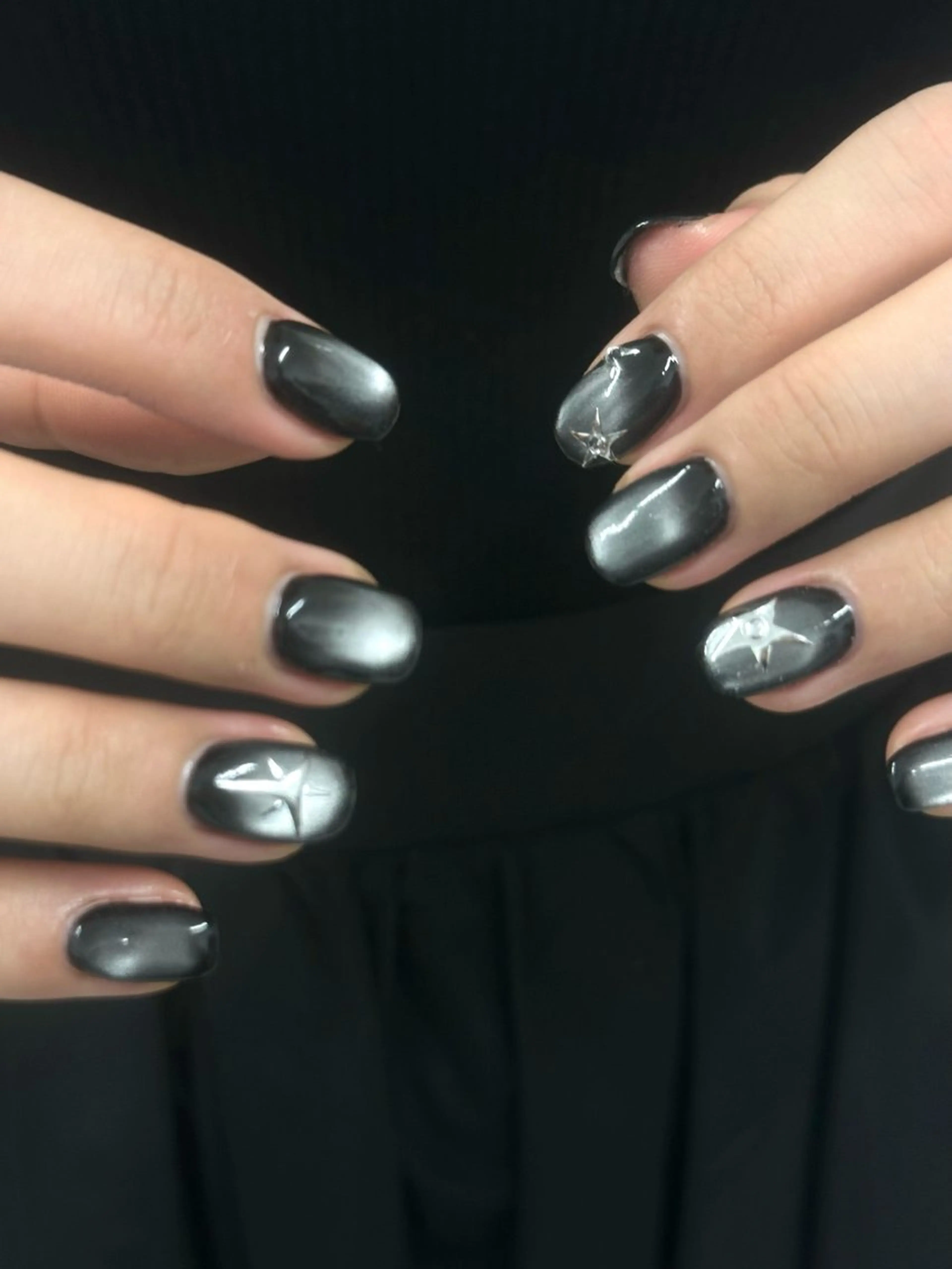 ネイル ハンドネイル 𝐦𝐢𝐲𝐮/韓 国𝐲𝟐𝐤ネイルのネイルデザイン