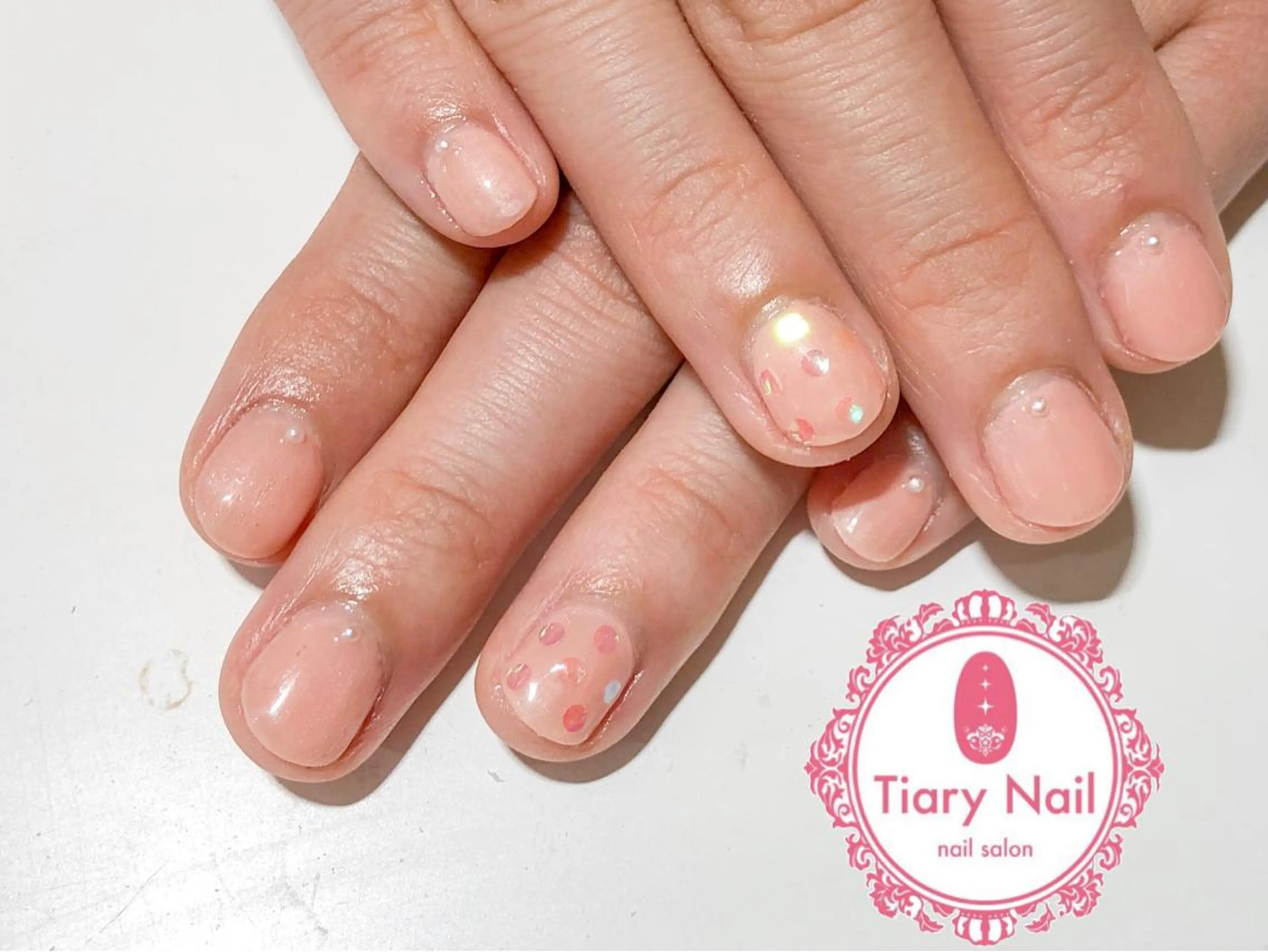 ネイル tiarynail K Kのネイルデザイン