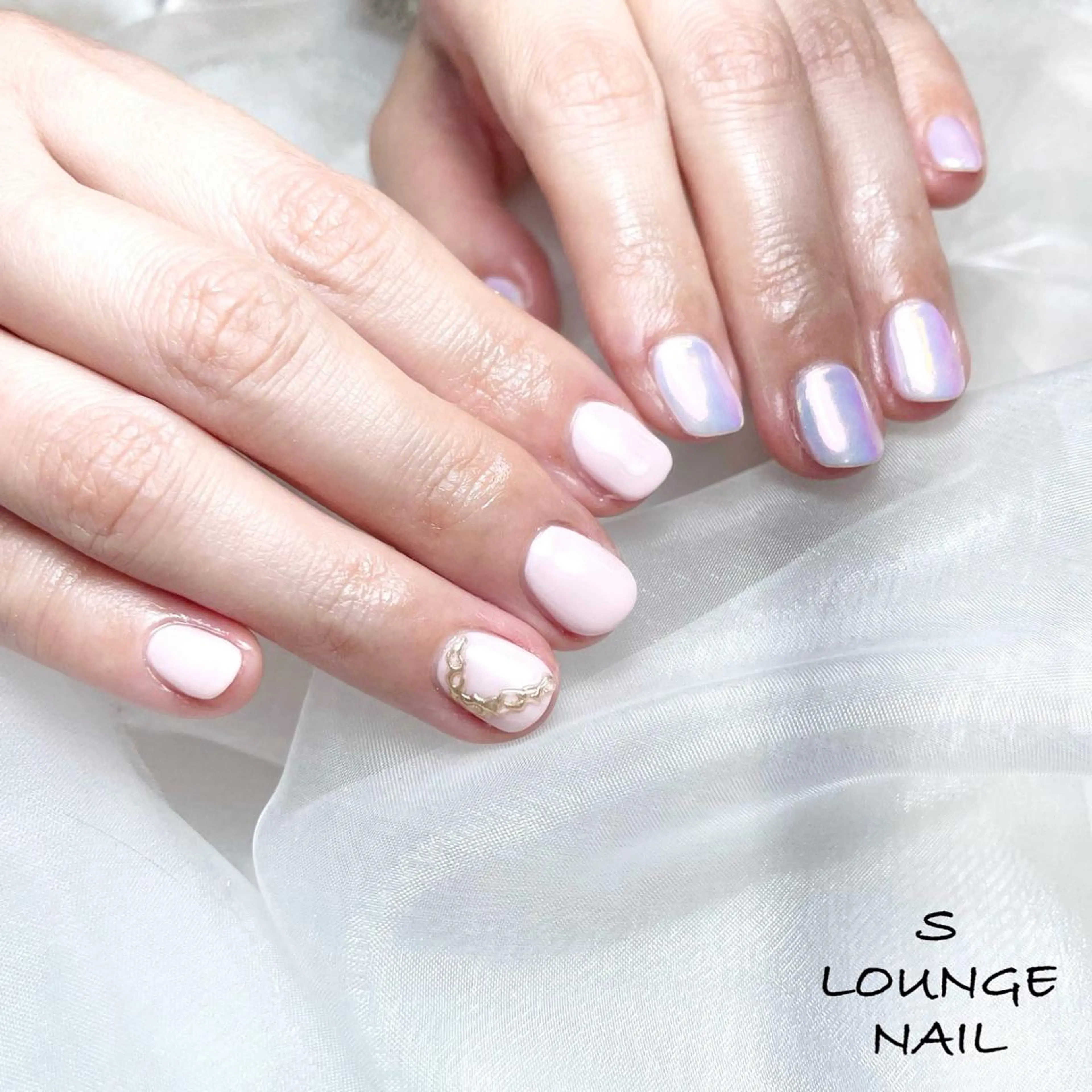 ネイル アートネイル オーロラネイル ハンドネイル フットネイル S LOUNGE NAIL所属・パーツたくさん🍓 SUMIのネイルデザイン