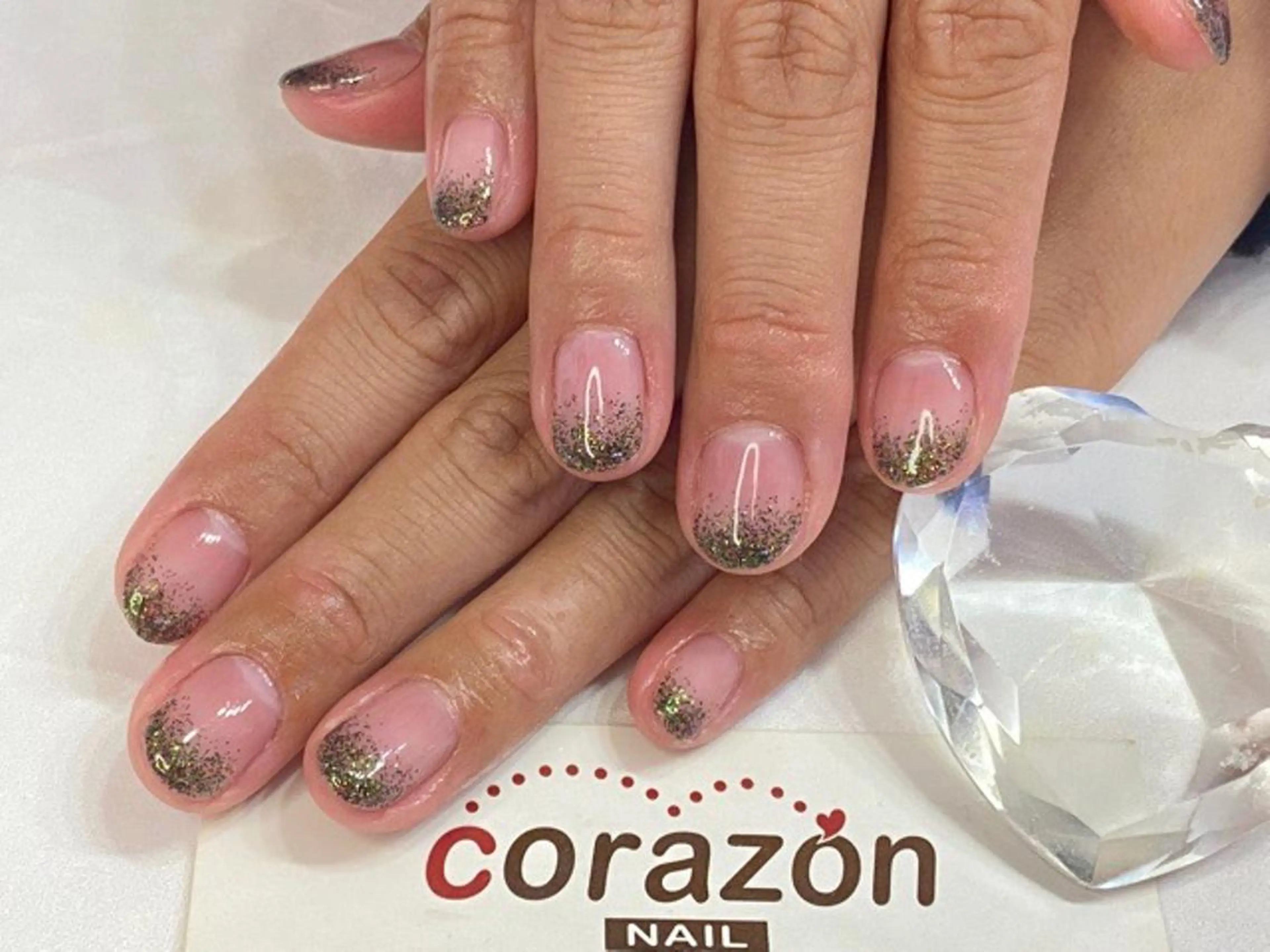 ネイル ジェルネイル グラデーション グリーン ラメ(グリッター) ハンドネイル corazon所属・ネイリスト aicoのネイルデザイン