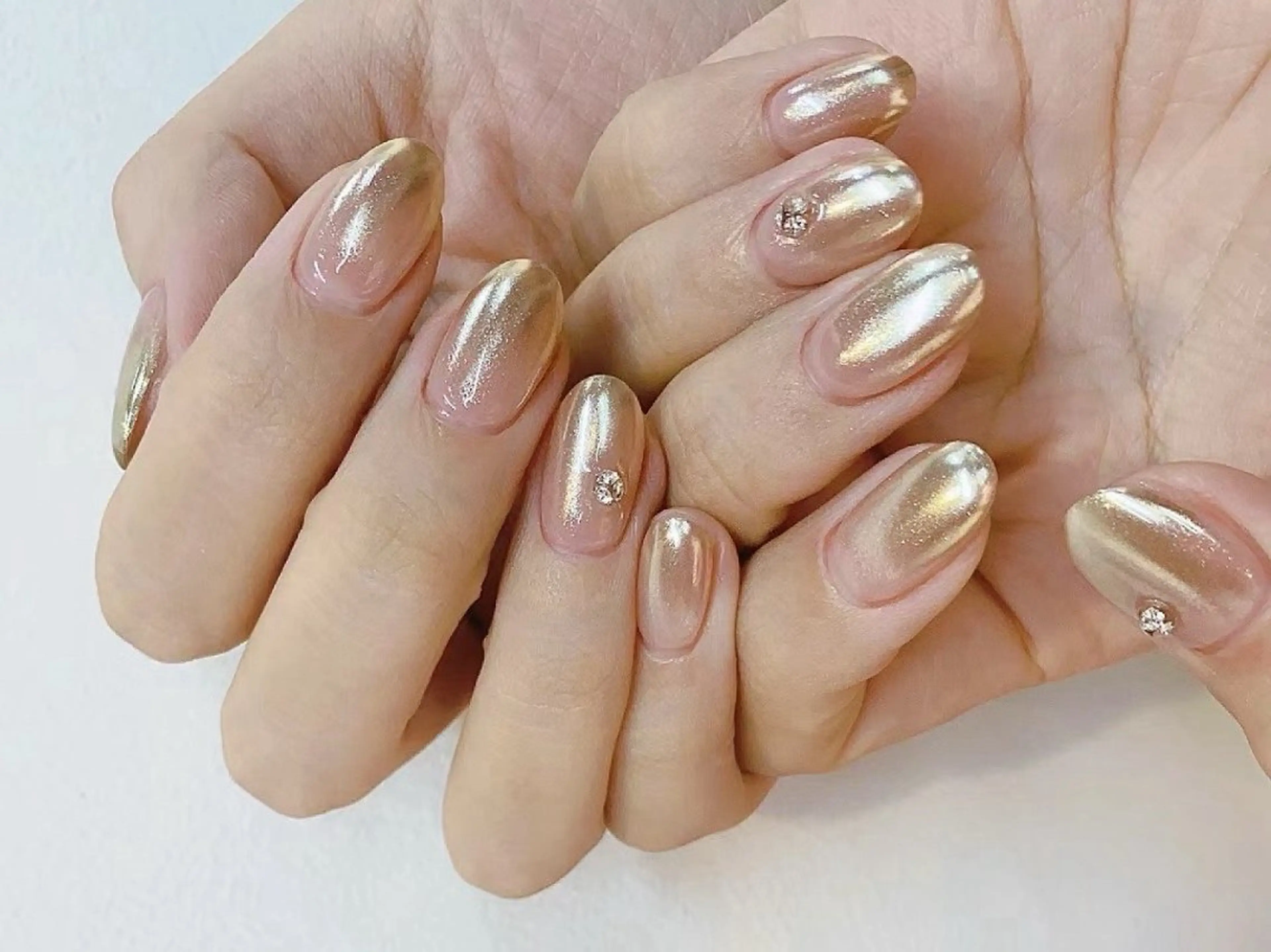 ネイル pink ladyサロン所属・べ にのネイルデザイン