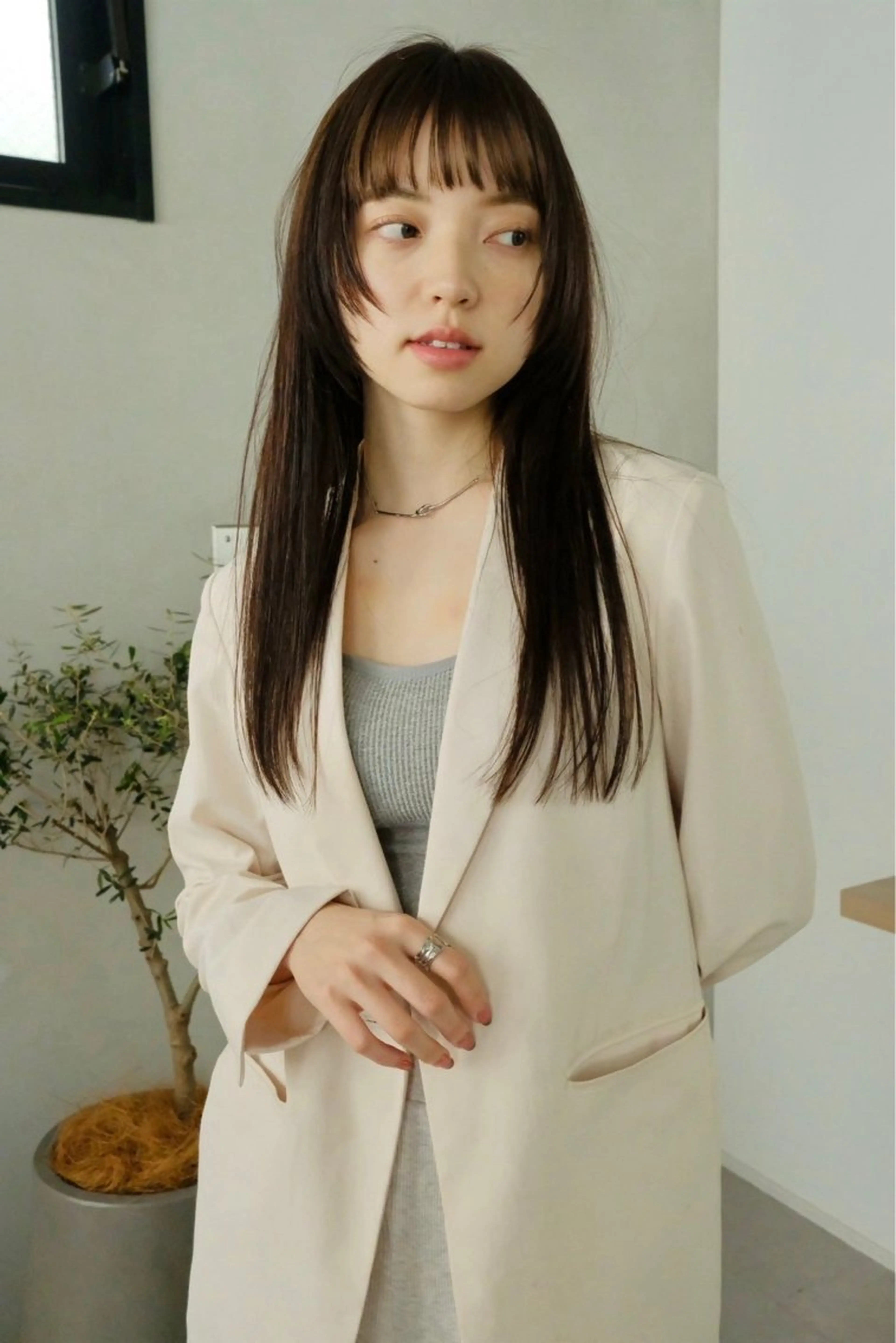 セミロング 頭皮につけないカラー /白髪ぼかし/実加永のヘアスタイル