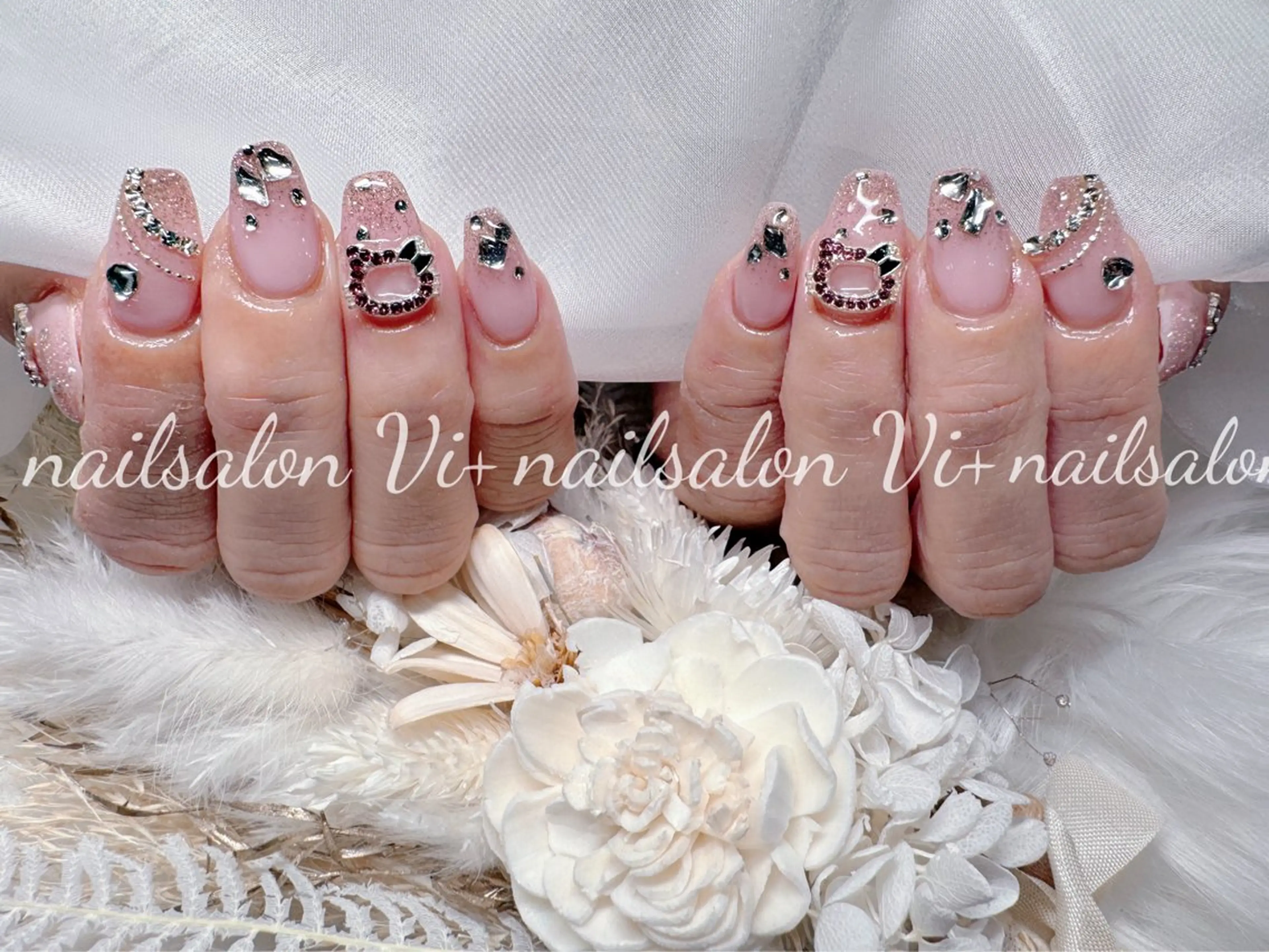 ネイル ハンドネイル ✨Nailsalon Vi+✨のネイルデザイン