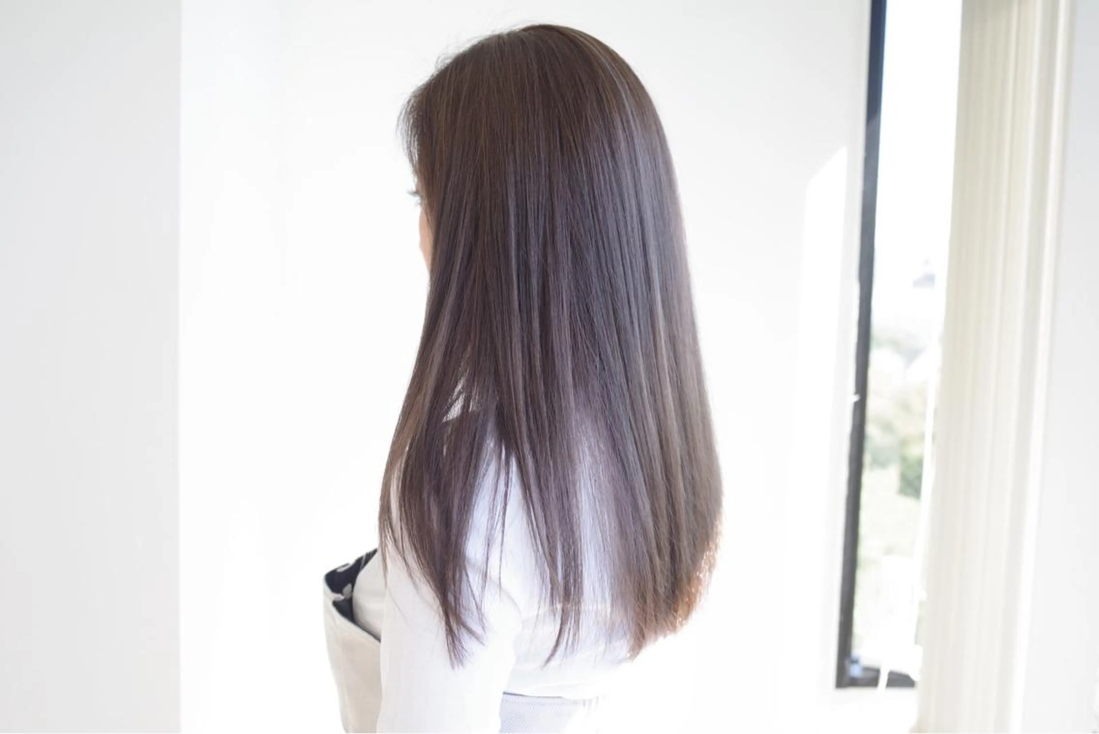 ロング ハイライト etore 矢場町 南沙希のヘアスタイル