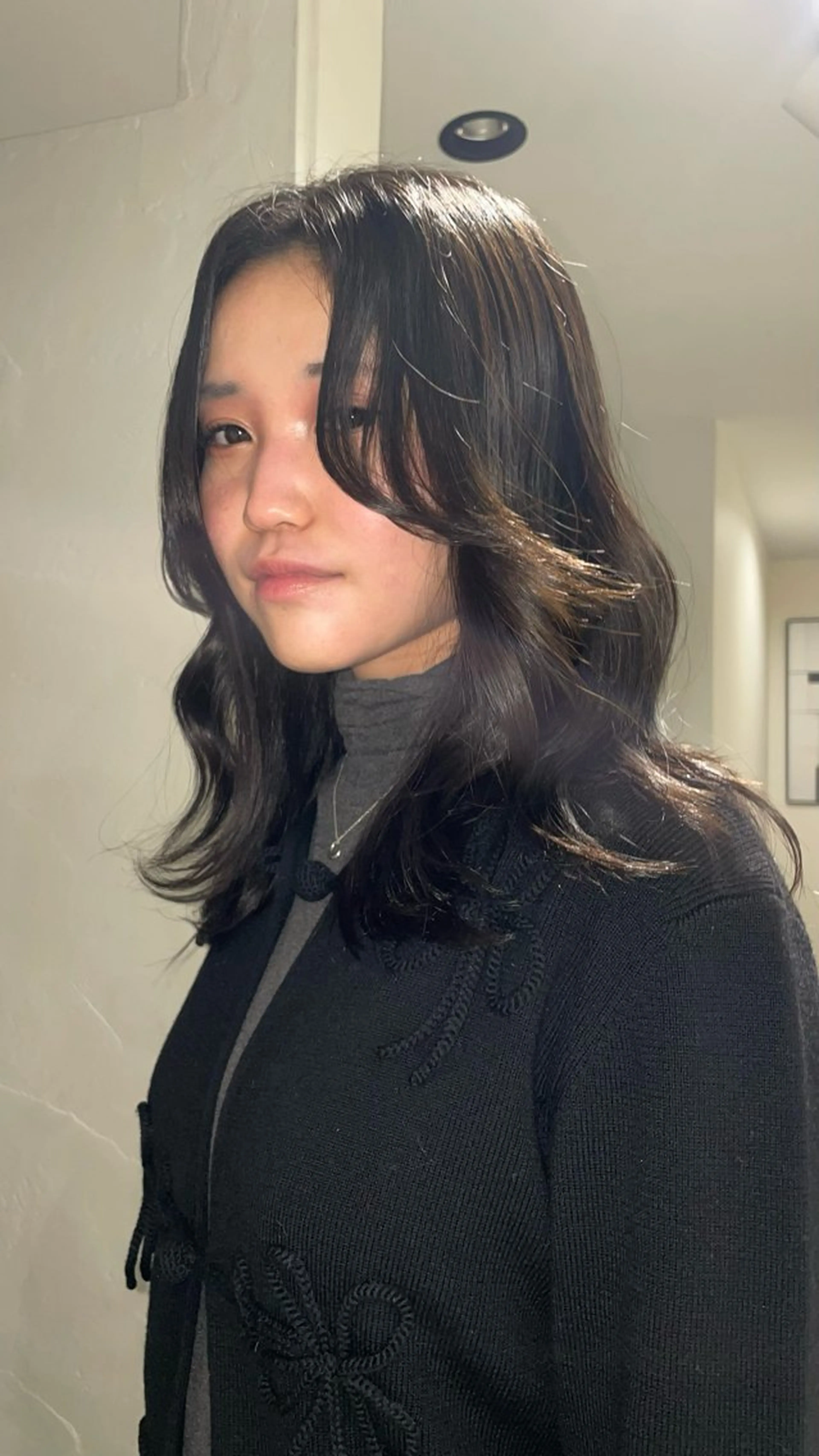 ミディアム NARVIS marinのヘアスタイル