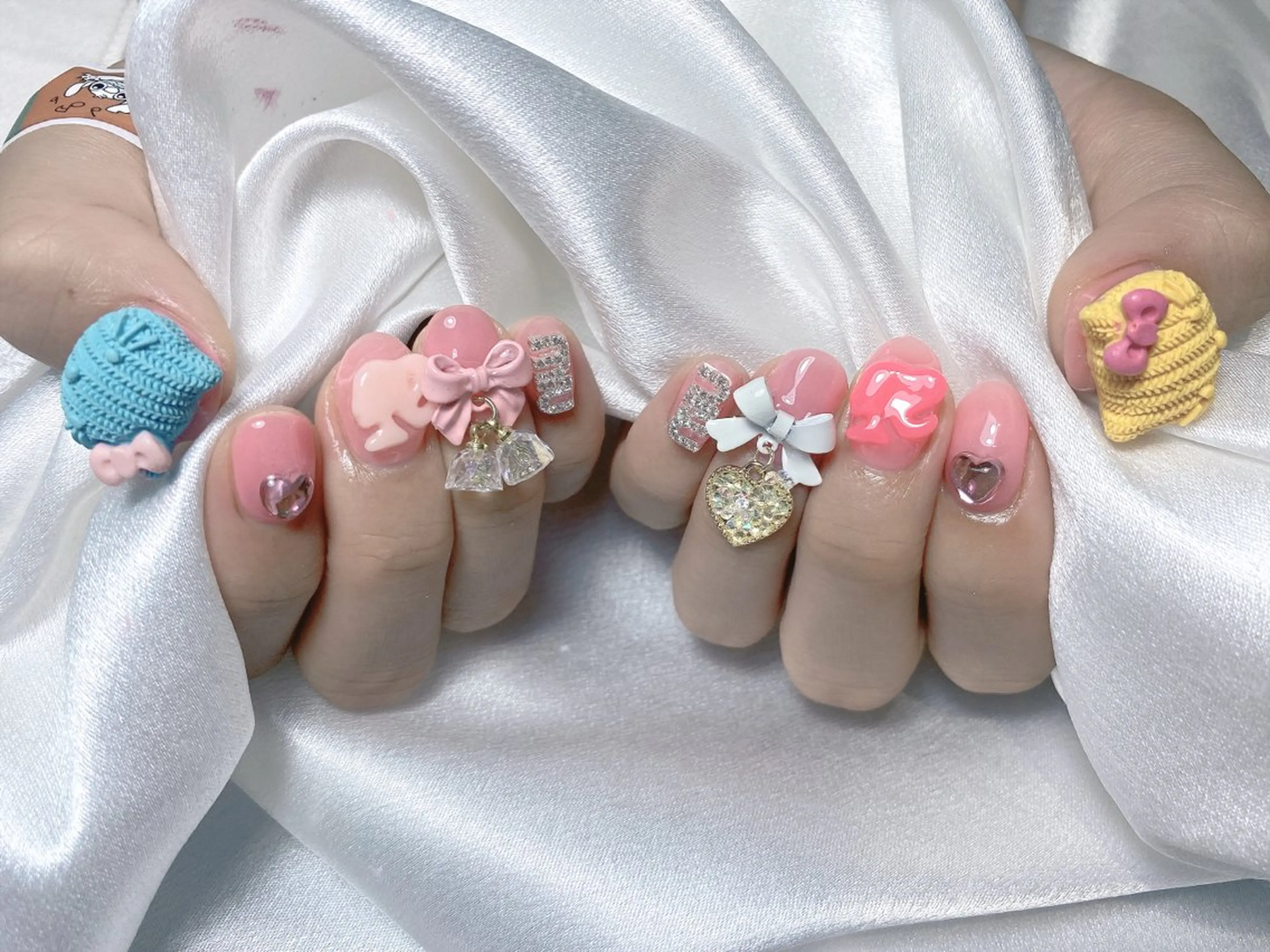 ネイル M2ネイルサロン【長さ出し&フィルイン導入店】所属・長さ出し専門店 RIRIのネイルデザイン