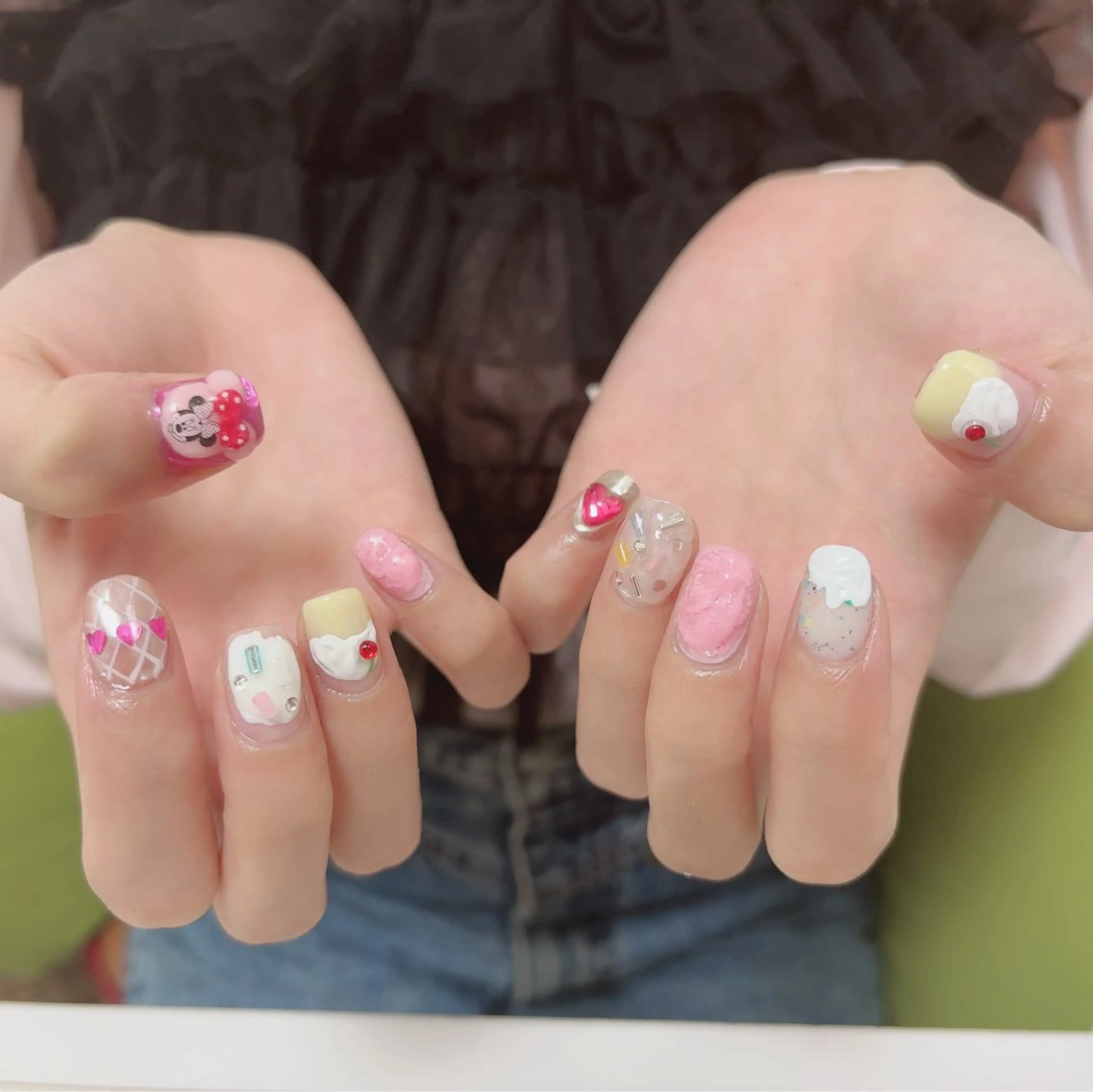 ネイル ハンドネイル mano nella mano所属・mano nella manoのネイルデザイン