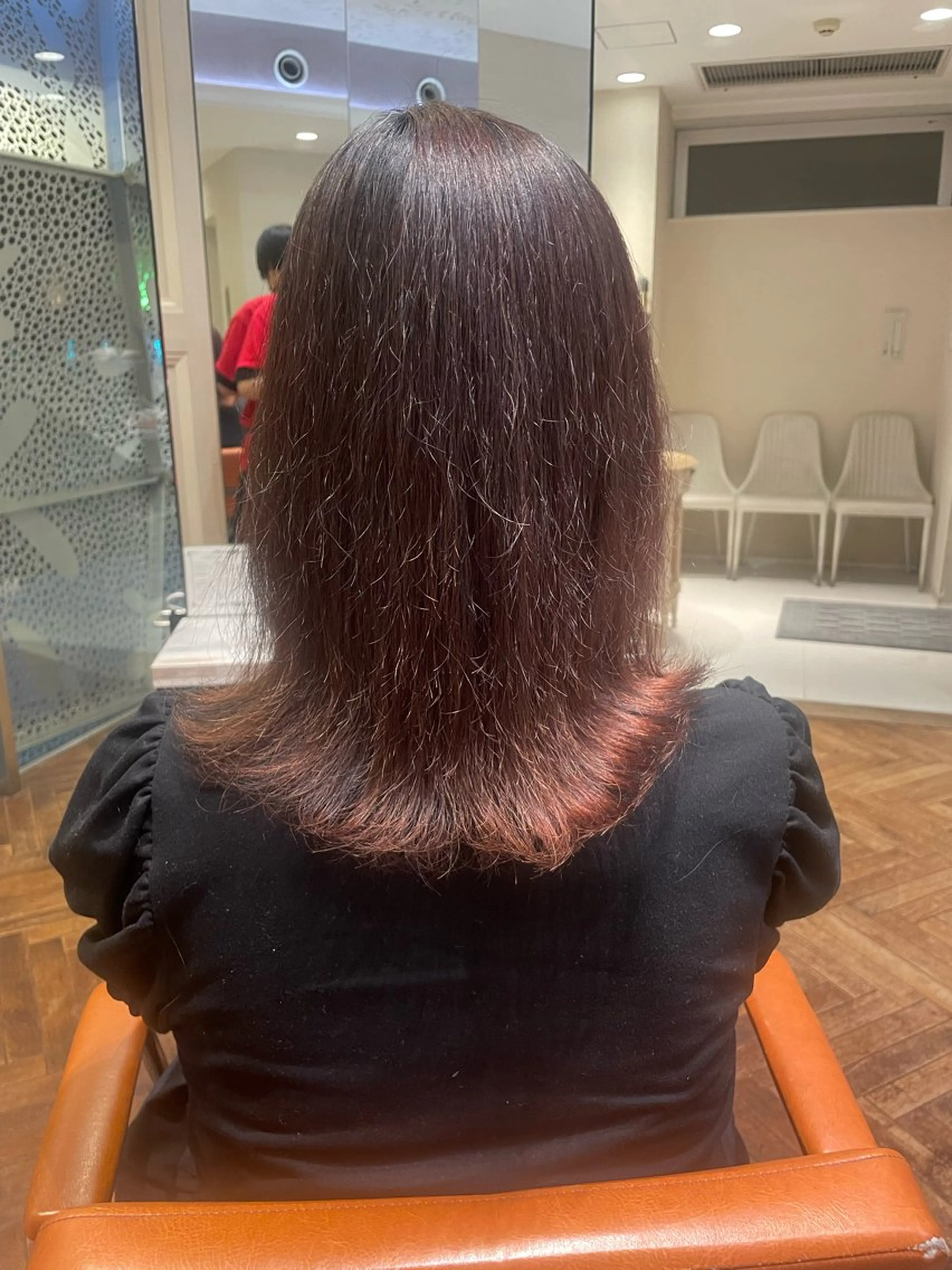 ミディアム 頭から整える美容師 松田のヘアスタイル