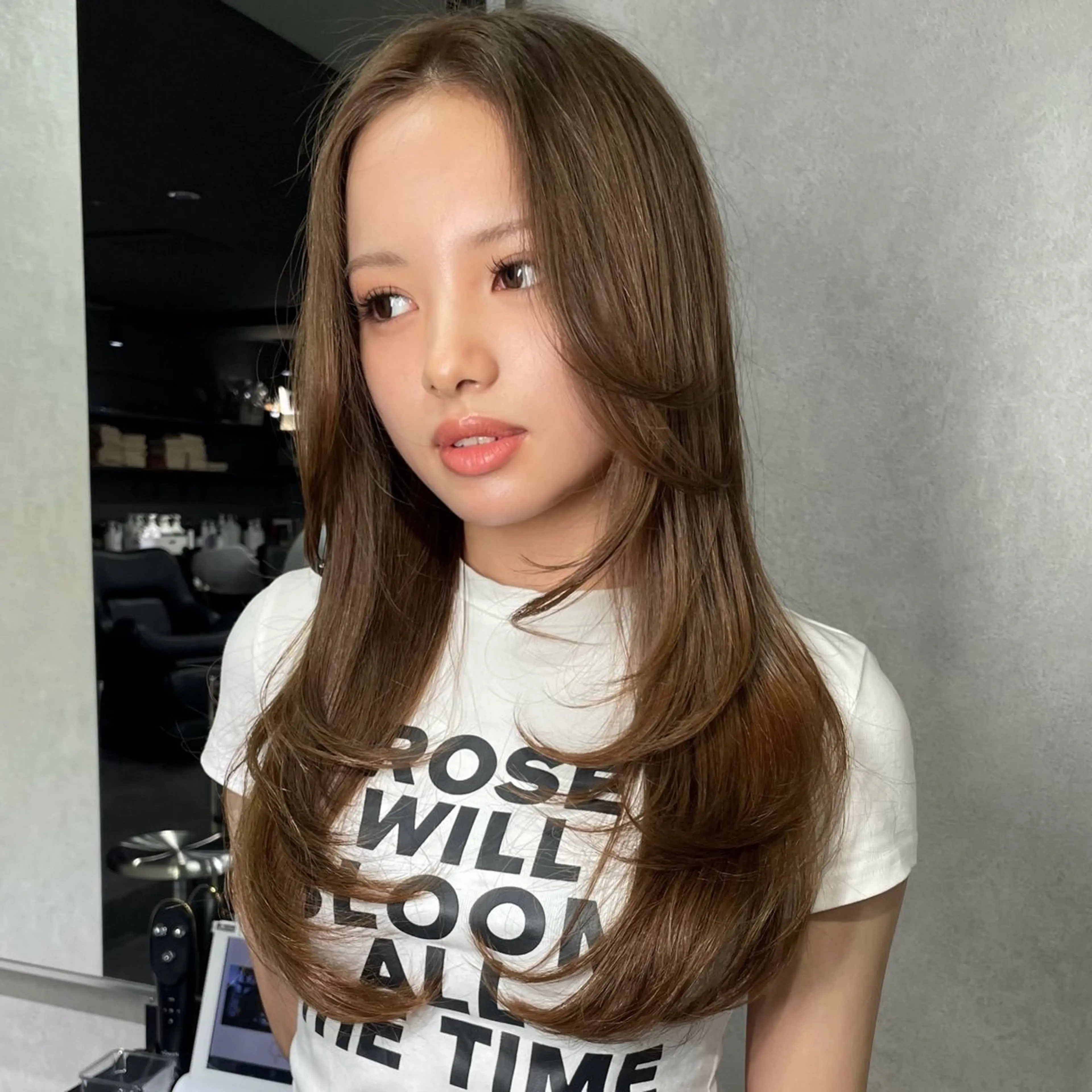 ロング カラー ベージュカラー ブリーチ ブロンド ケアブリーチ 透明感カラー カット ヘアカラー レイヤー /髪質改善/ariのヘアスタイル