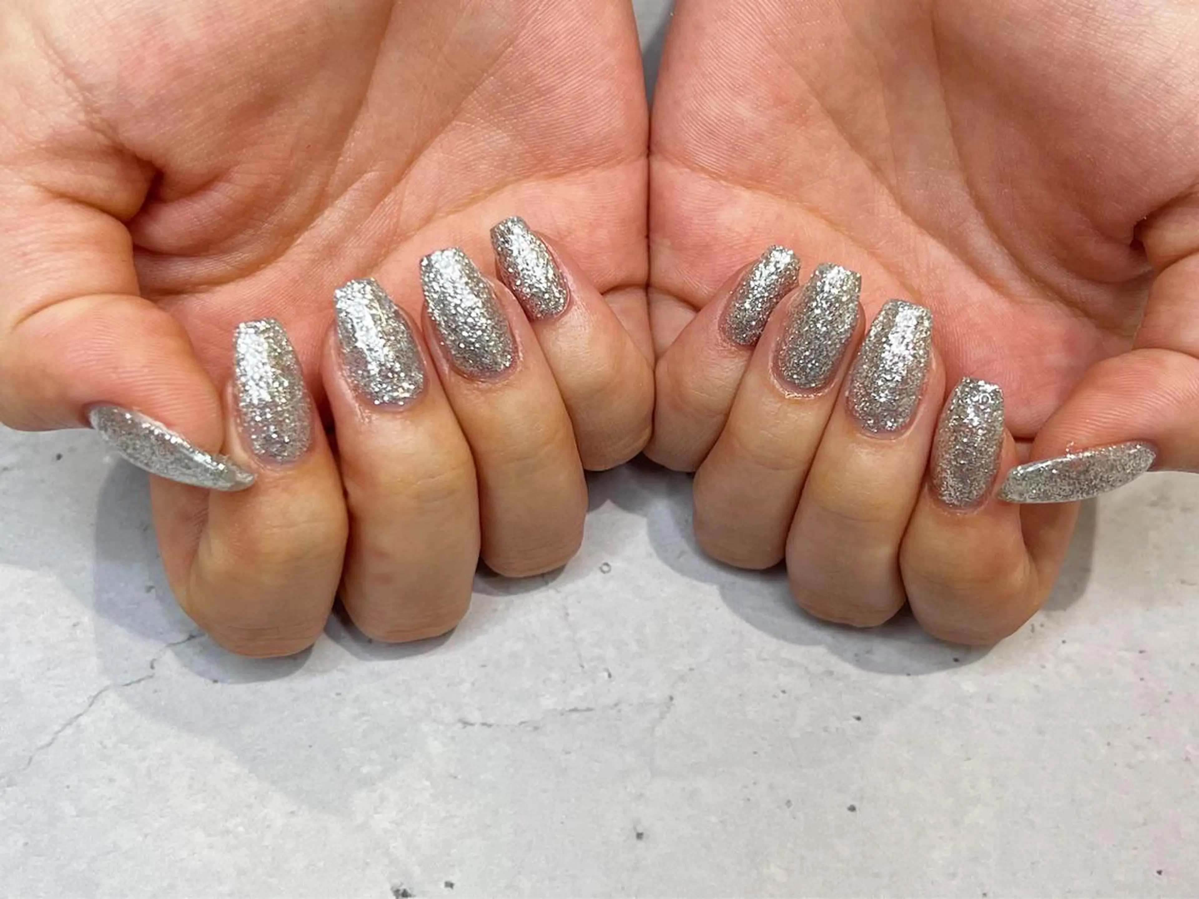 ネイル BEAUTY LINE本厚木店所属・RIKA *のネイルデザイン