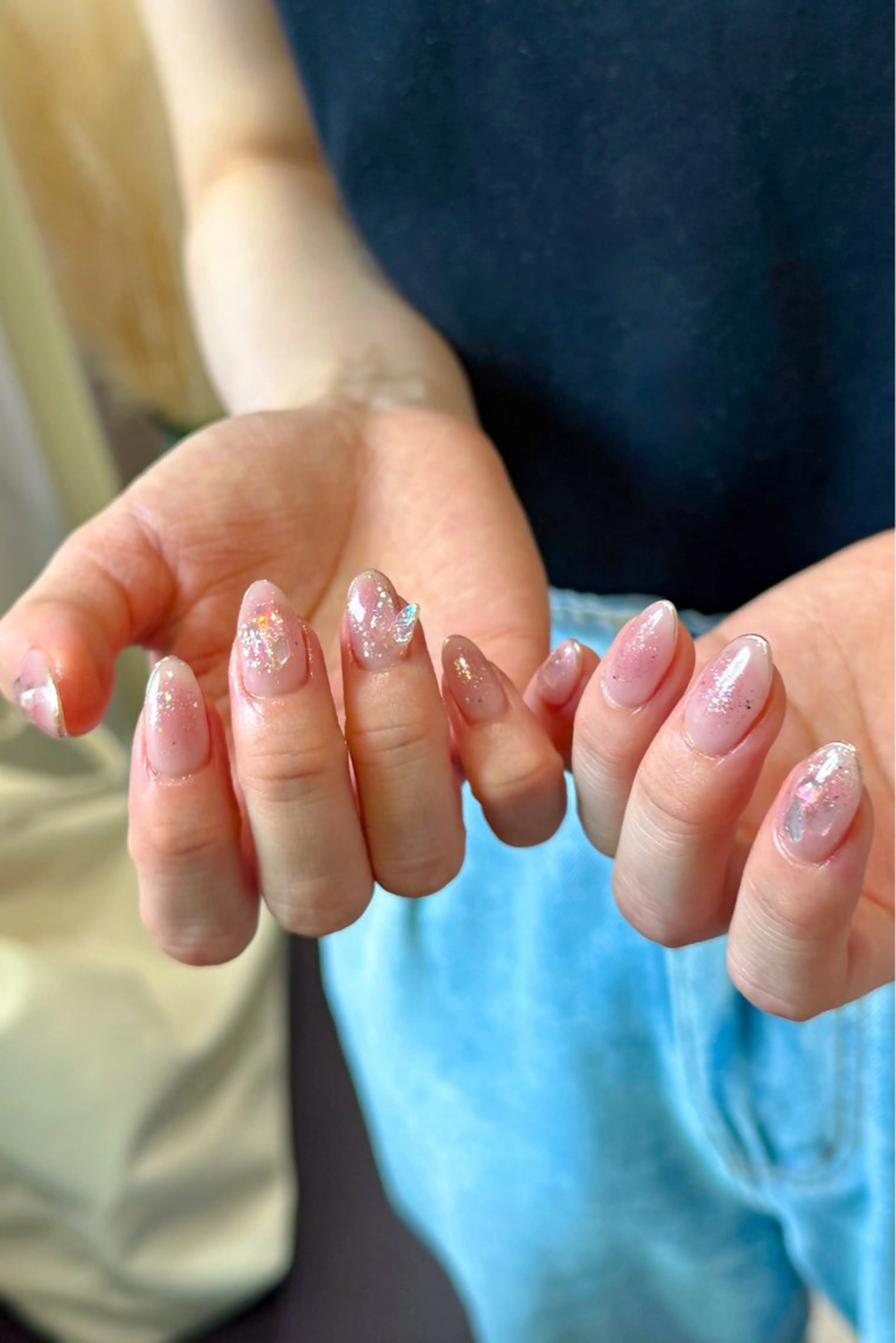 ネイル オーロラネイル チークネイル フレンチネイル ゴールド 韓国ネイル ハンドネイル pointillé .ayaのネイルデザイン