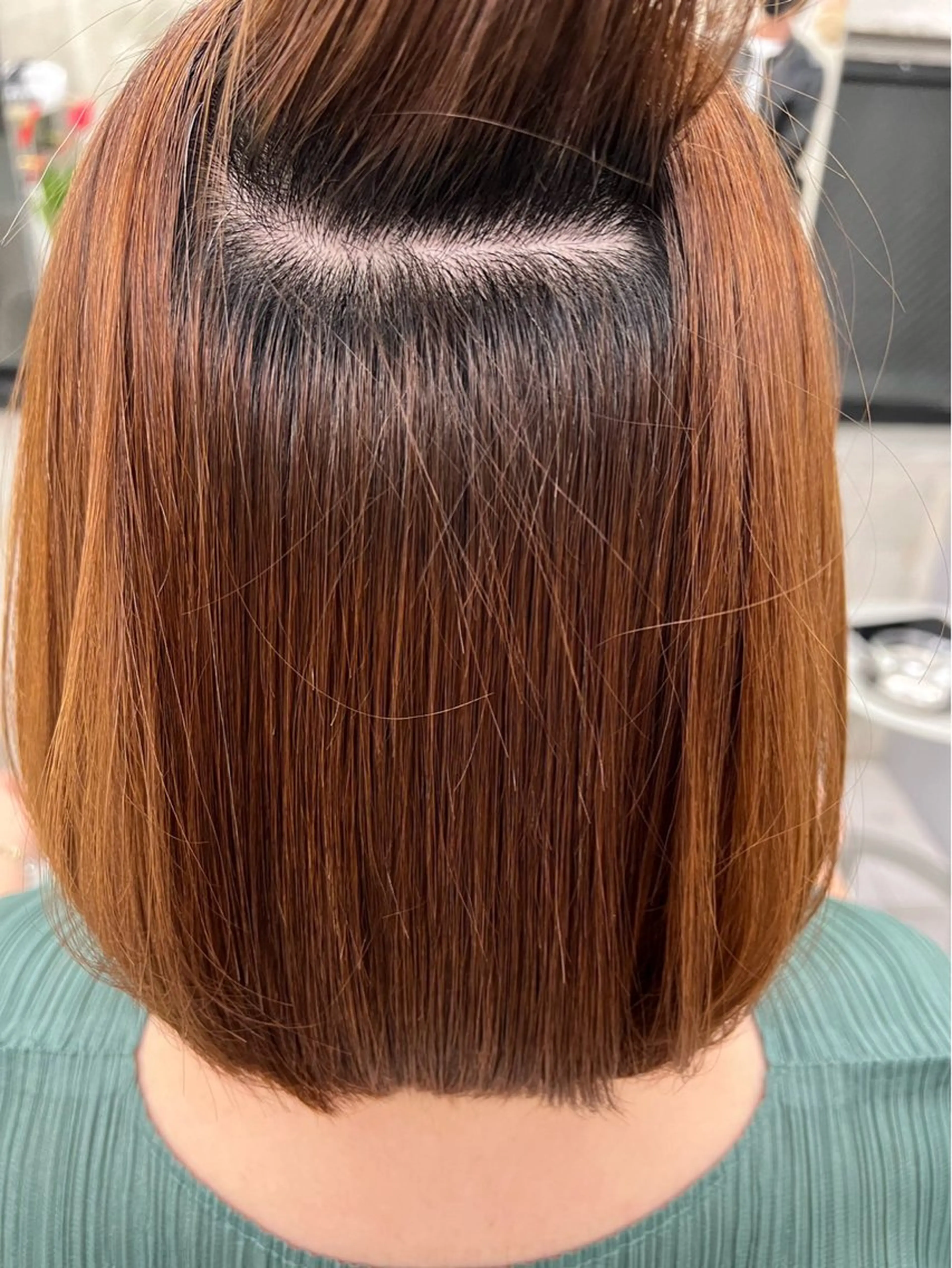 ミディアム 酸性ストレート 縮毛矯正 CHARLES DESSIN所属・神宮前 ／吉田日和のヘアスタイル