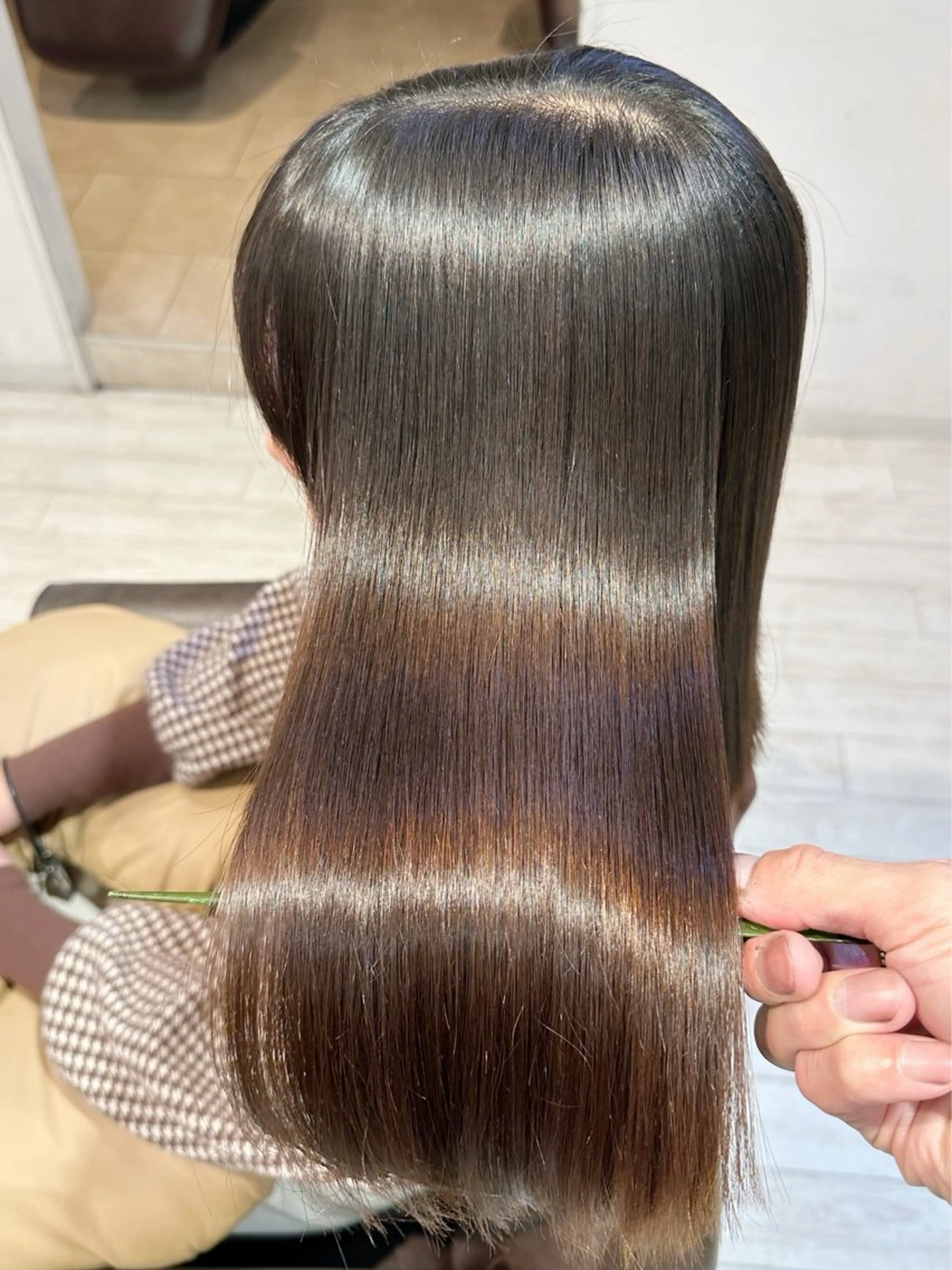 ミディアム 縮毛矯正 縮毛矯正/ショート/ レイヤー/畑中正敏のヘアスタイル