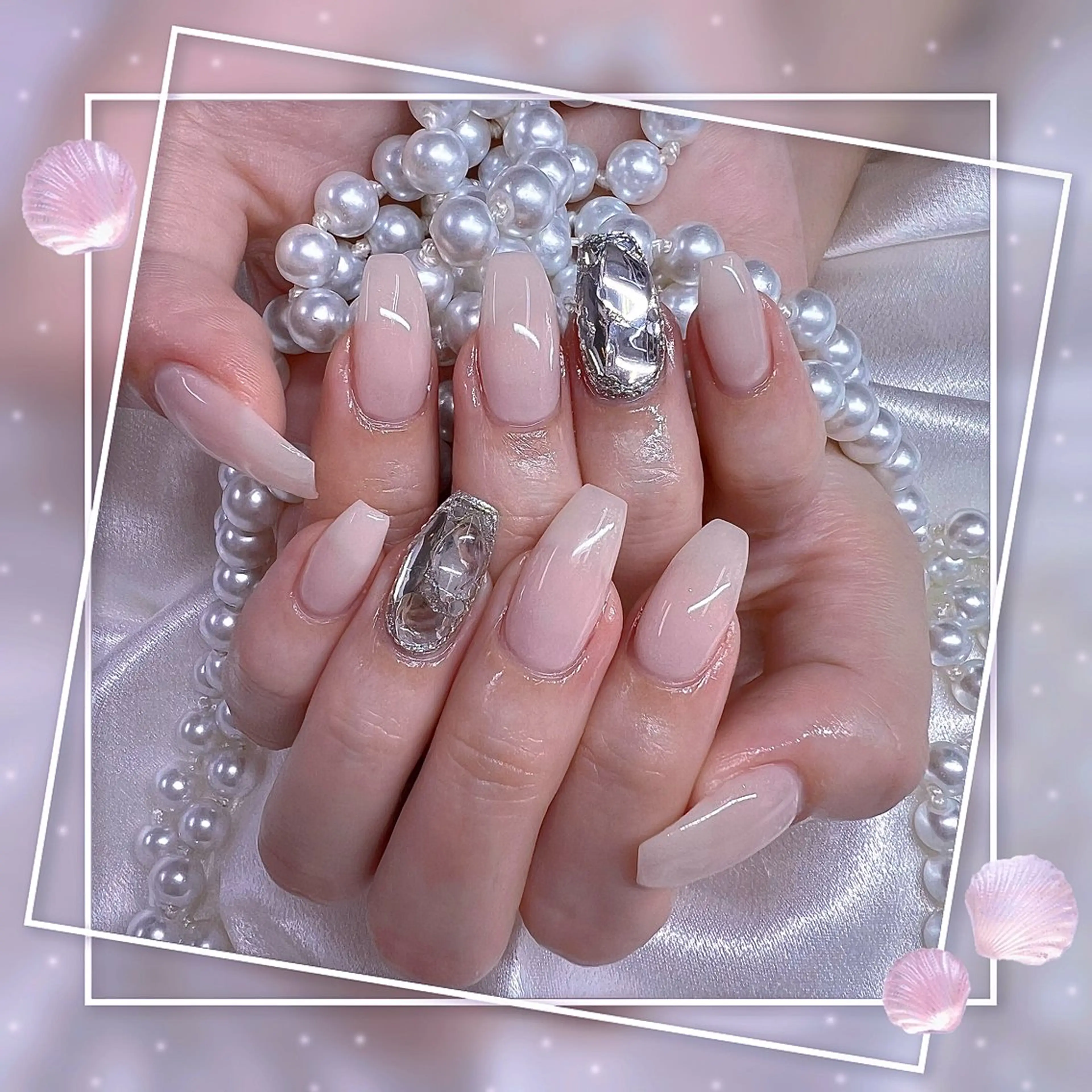 ネイル フレンチネイル グラデーション キラキラネイル 韓国ネイル マグネットネイル ハンドネイル Chill Nailsalonのネイルデザイン