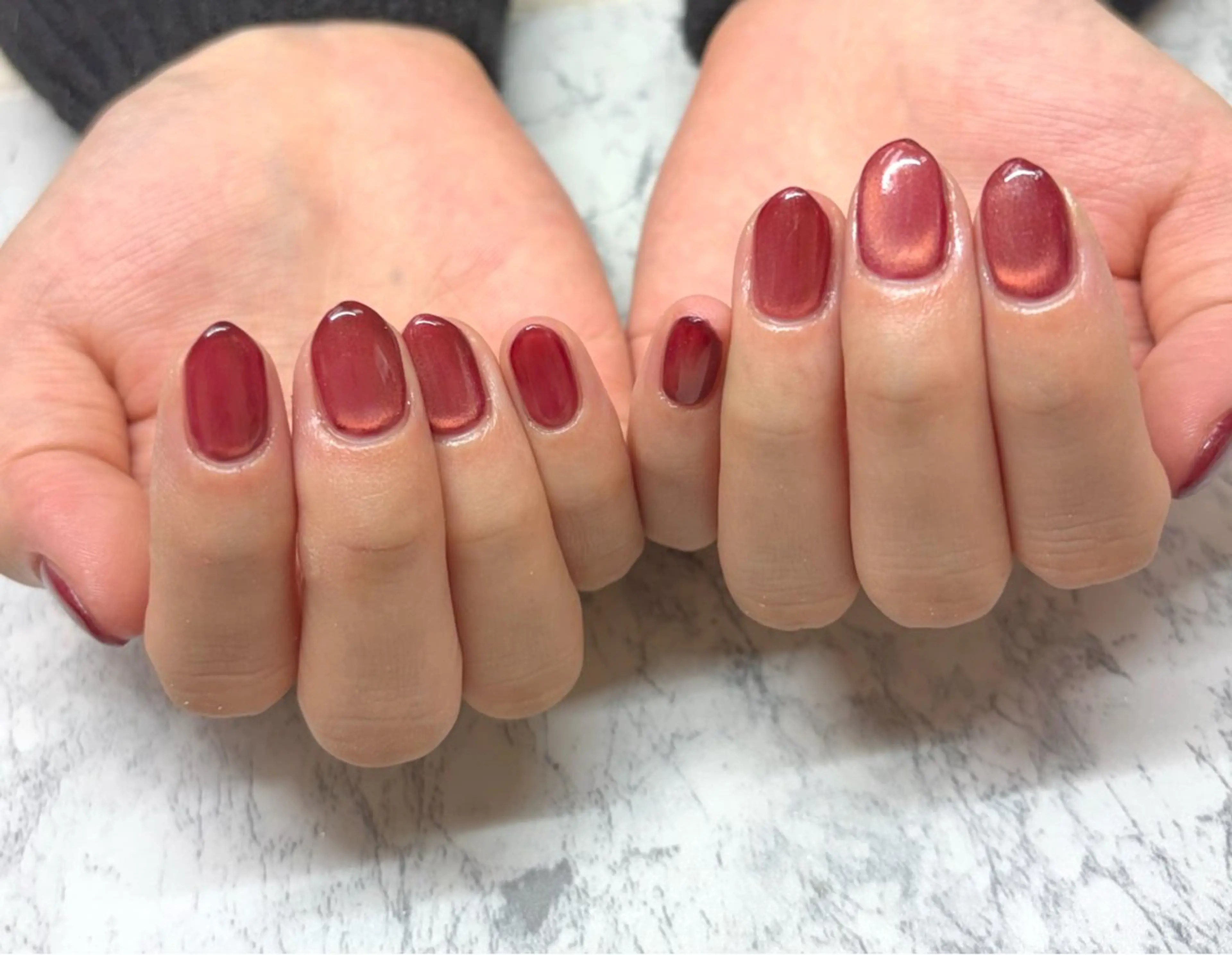 ハンド💜マグネットネイル（オフ込み）の写真